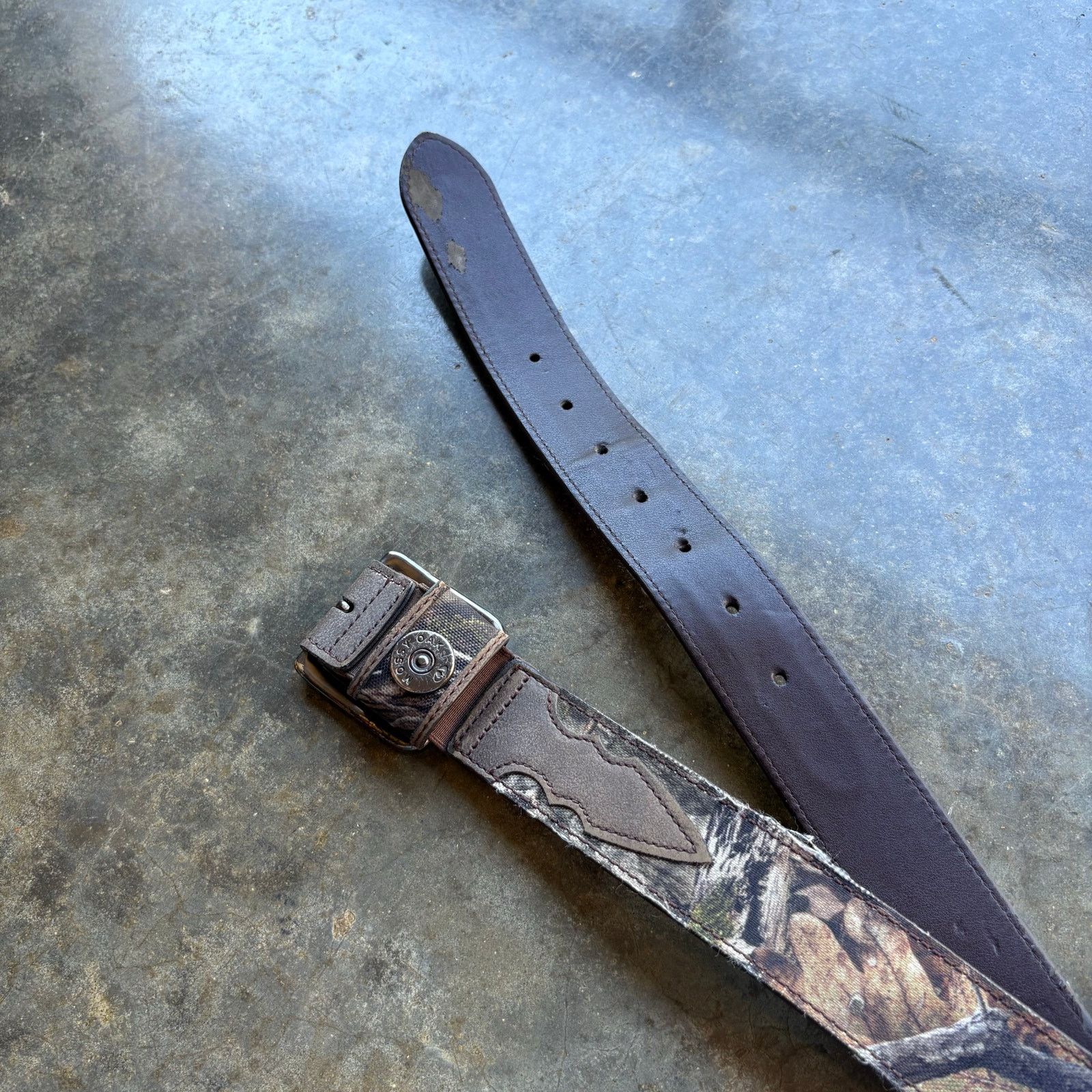 Mossy Oaks Vintage Mossy Oak Camo Leather Belt Size 34 - 3 Thumbnail