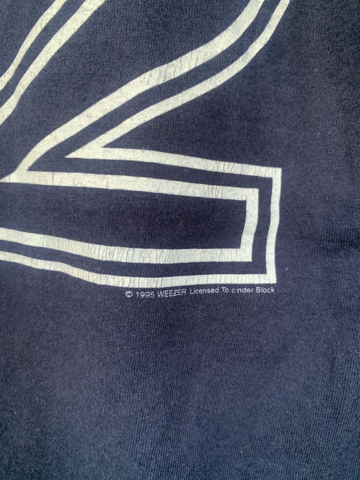 Band Tees × Vintage Vintage Weezer 22 Rock Music / American Rock Band T shirt Size US S / EU 44-46 / 1 - 2 Thumbnail
