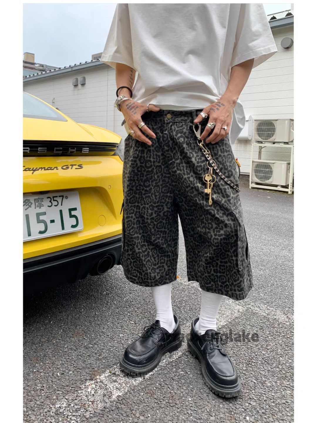 Unisex outdoor utility skate hiphop leopard cargo shorts
