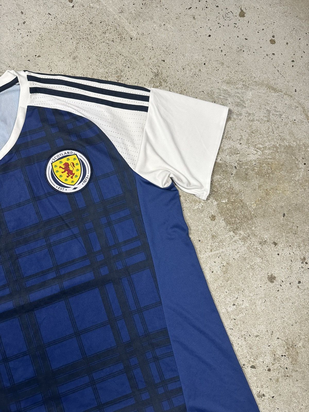Adidas Adidas x Scotland 2016/2017 Home Shirt Jersey Size US L / EU 52-54 / 3 - 5 Thumbnail