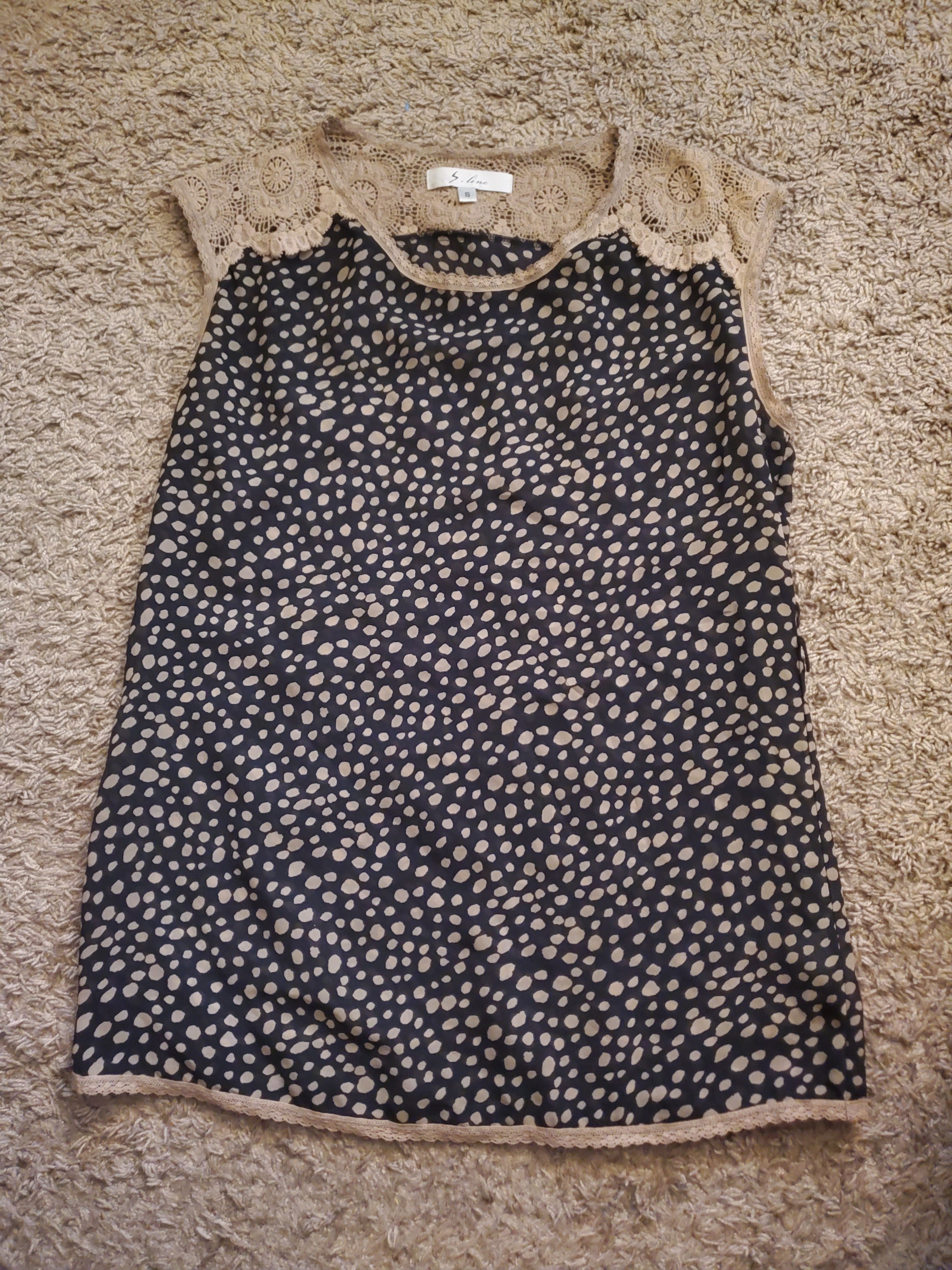 Other Black + tan sleeveless blouse with lace accents (size s) Size S / US 4 / IT 40 - 1 Thumbnail