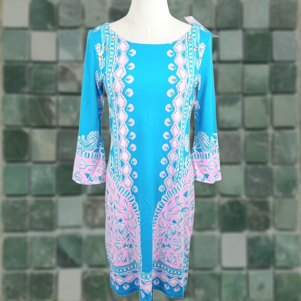 Lilly Pulitzer VINTAGE Lilly Pulitzer S Tana T Shirt Dress Vibrant Seashell Knit Coastal Retired Size XS / US 0-2 / IT 36-38 - 1 Thumbnail