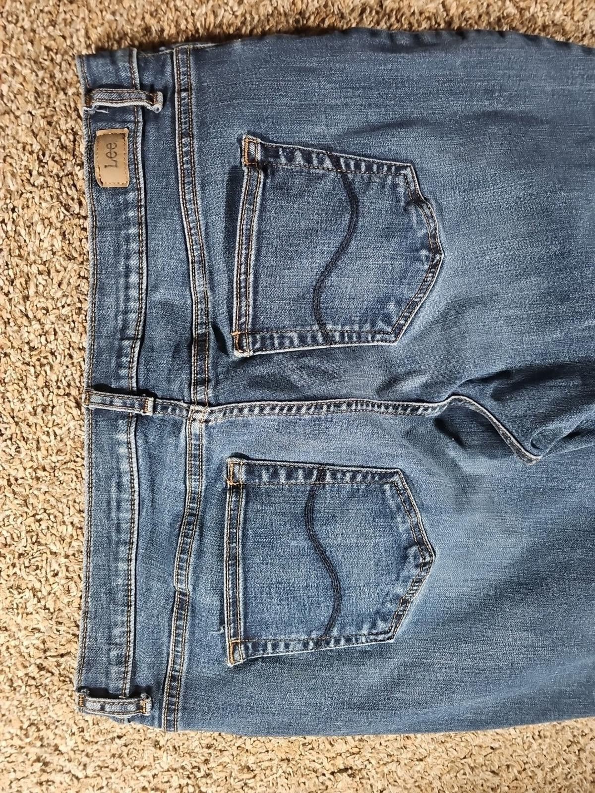 Lee Lee Relaxed Fit Straight Leg Midrise 14 Petite Size 36" / US 14 / IT 50 - 6 Thumbnail