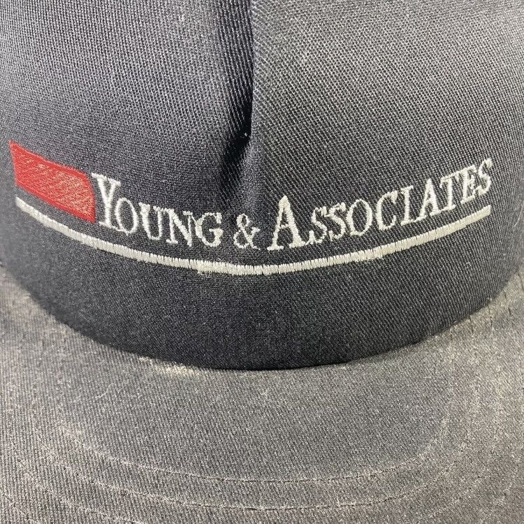 Vintage Vintage Young and Associates Trucker Snap Back Hat Size ONE SIZE - 3 Thumbnail