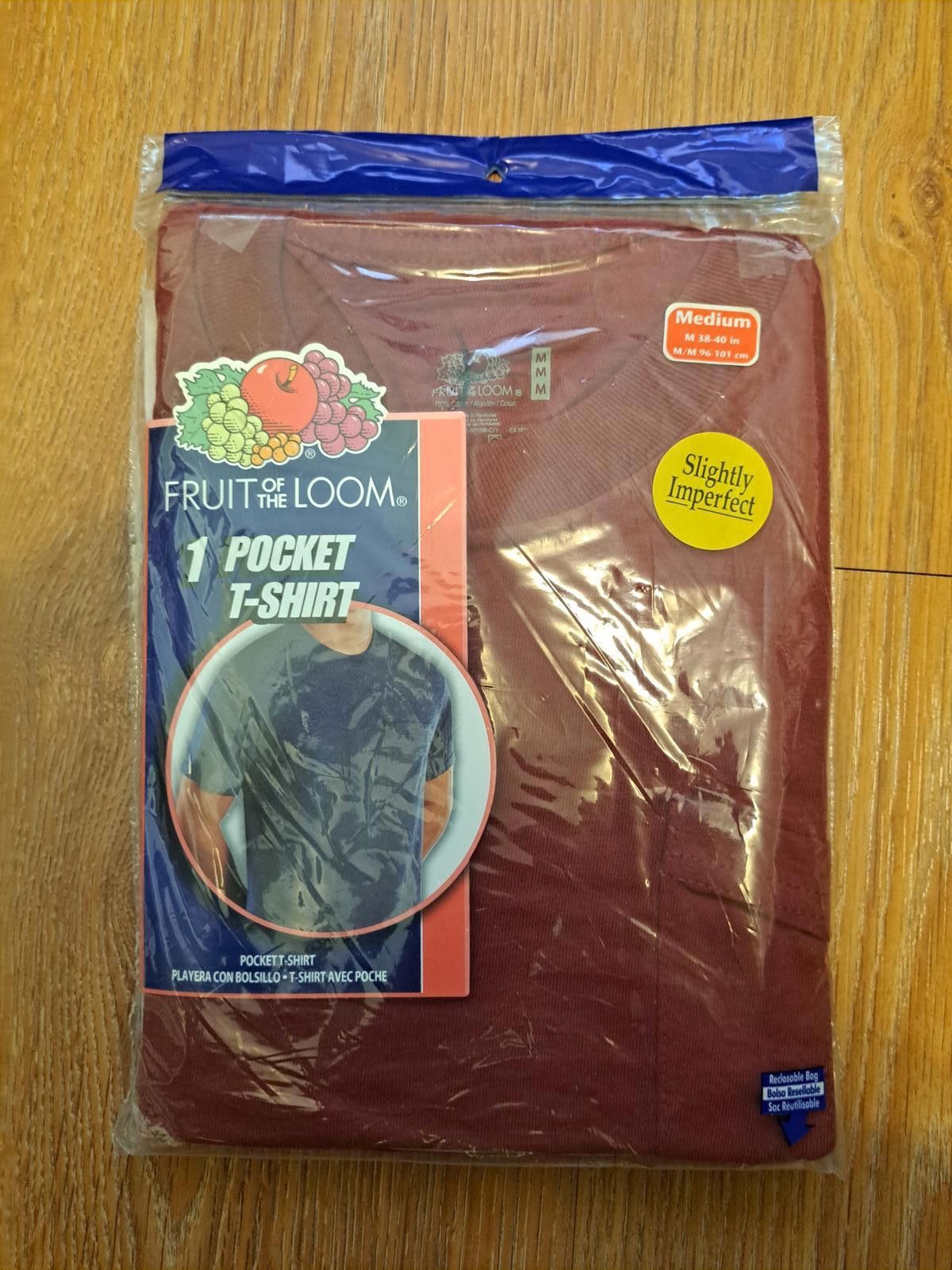 Fruit Of The Loom NEW Fruit of the Loom T Shirt Mens Medium 38-40 Cotton Red Size US M / EU 48-50 / 2 - 1 Thumbnail