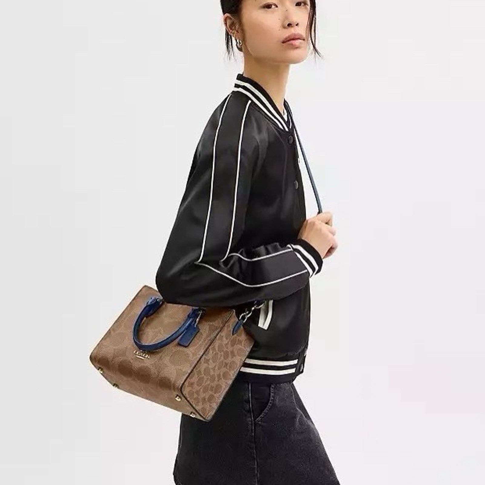 Coach NWT Coach Maggie Small Tote Bag CAL28 IMY3M Tan/Deep Blue Size ONE SIZE - 7 Thumbnail
