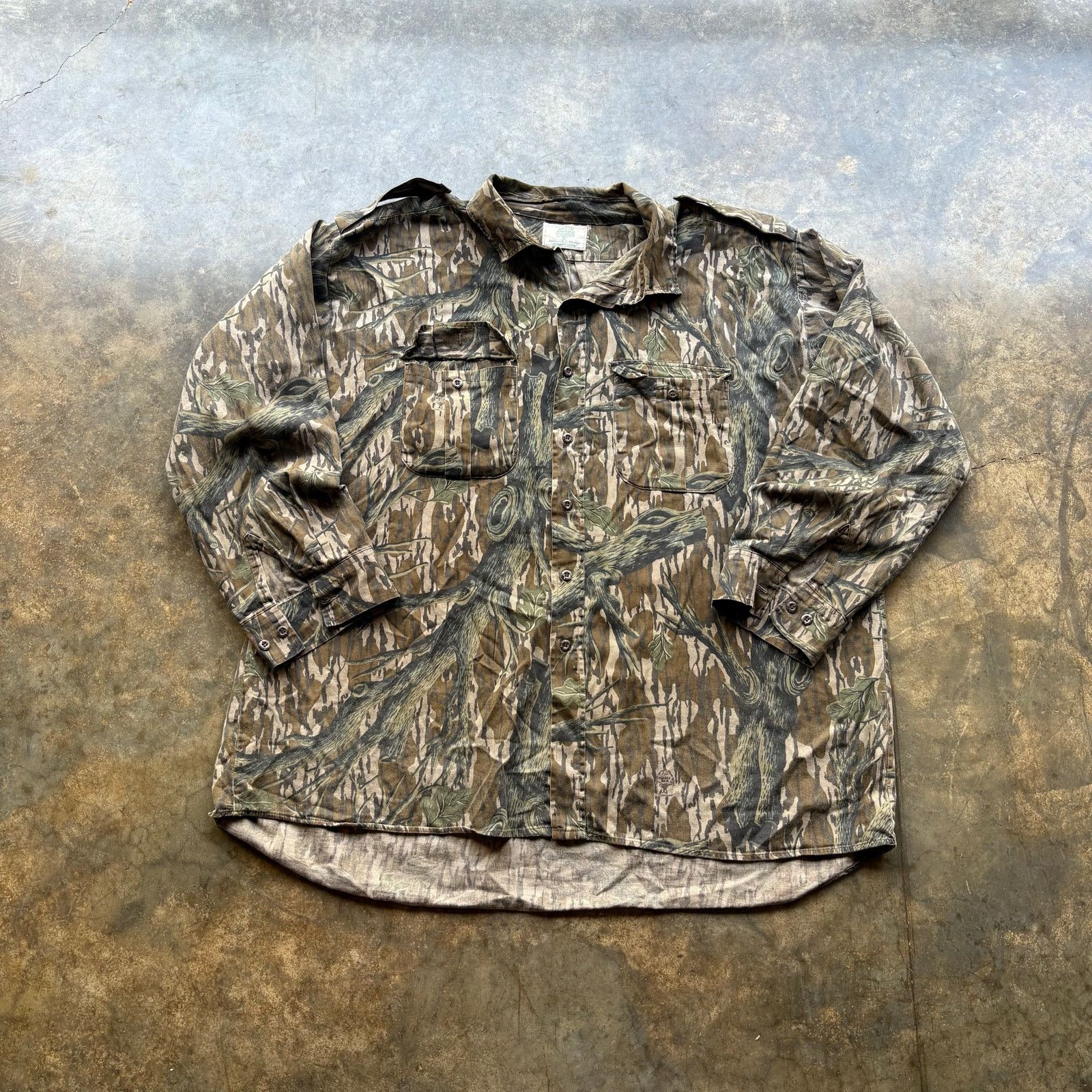 Mossy Oaks Beautiful Vintage 80s Mossy Oaks Camo Shirt Size US XXL / EU 58 / 5 - 1 Thumbnail
