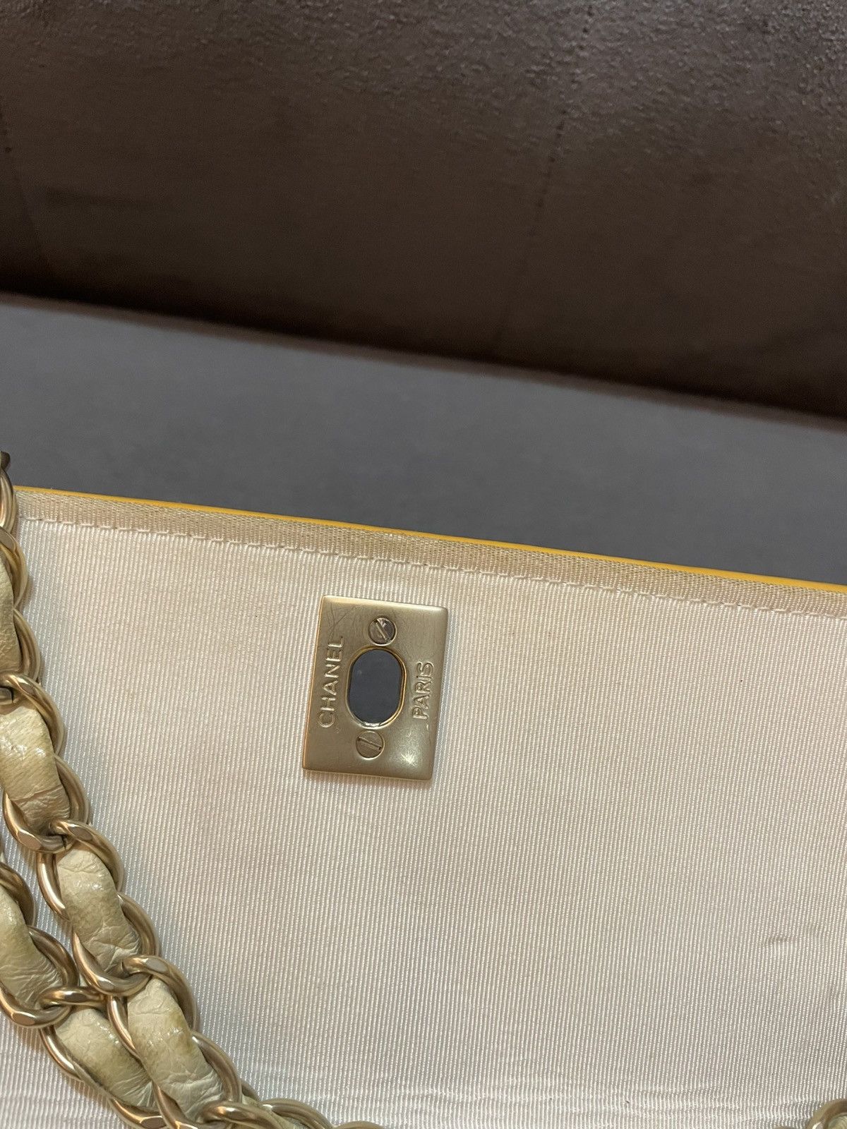 Chanel Authentic CHANEL timeless/ classique patent leather Size ONE SIZE - 25 Thumbnail