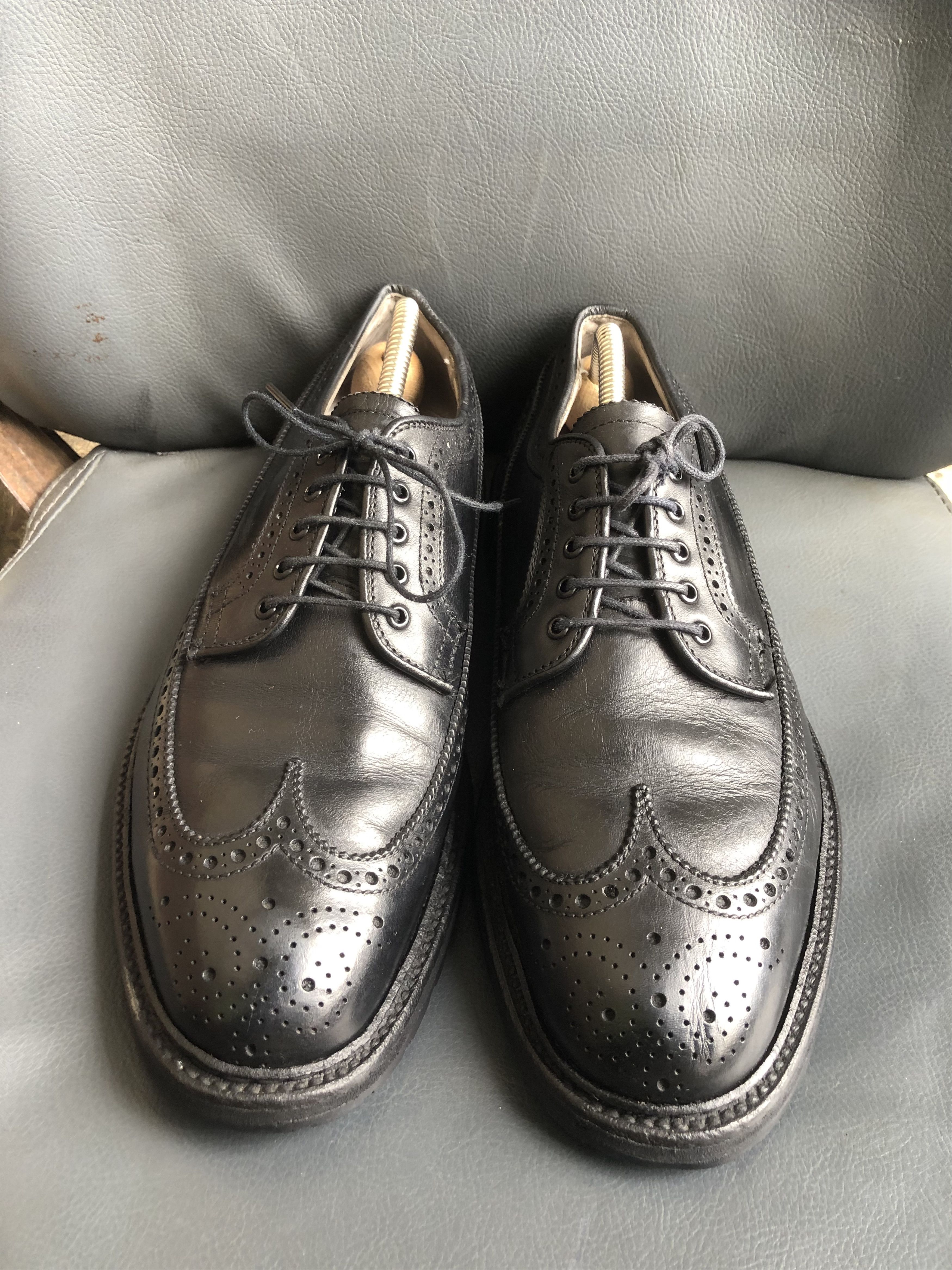 Alden Alden 97918 Black Leather Men’s Wingtip shoes Size 8 C/Em Size US 8 / EU 41 - 2 Thumbnail