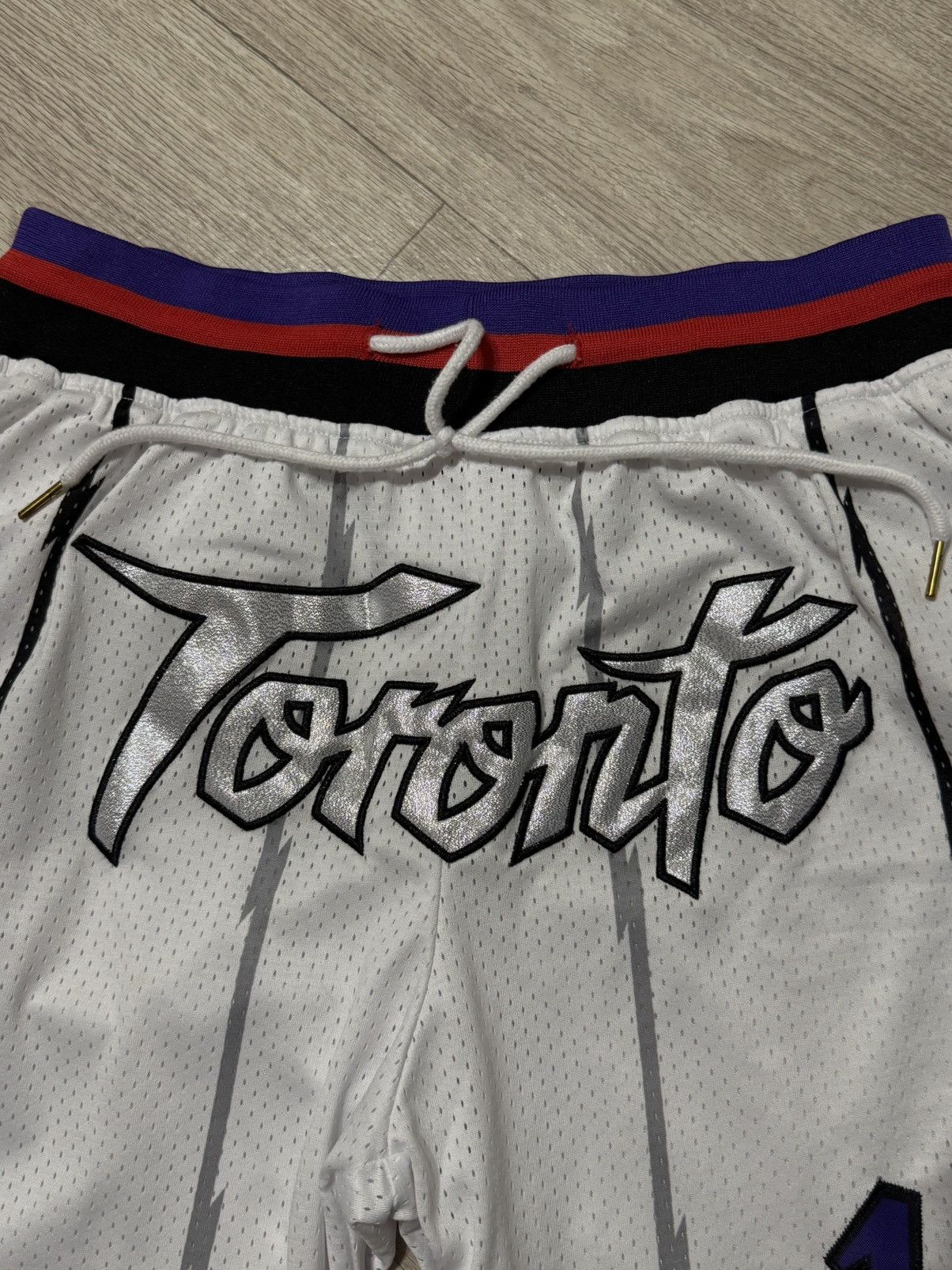 NBA 🔷NBA Toronto Raptors Vince Carter #15 Basketball Shorts🔷 Size US 34 / EU 50 - 3 Thumbnail