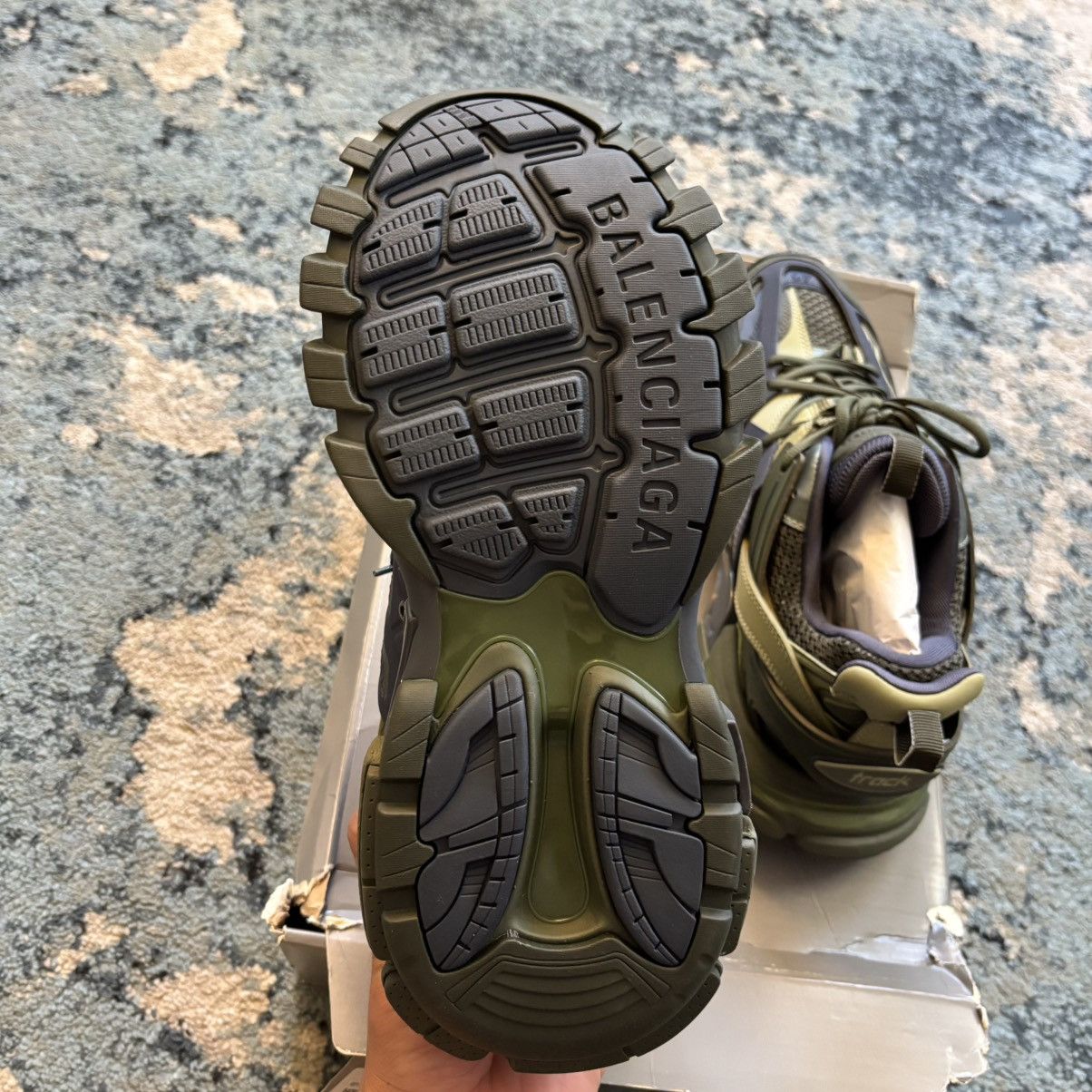 Balenciaga Balenciaga Track Sneakers Size 42 (9US) Brand New Og All Size US 9 / EU 42 - 5 Thumbnail