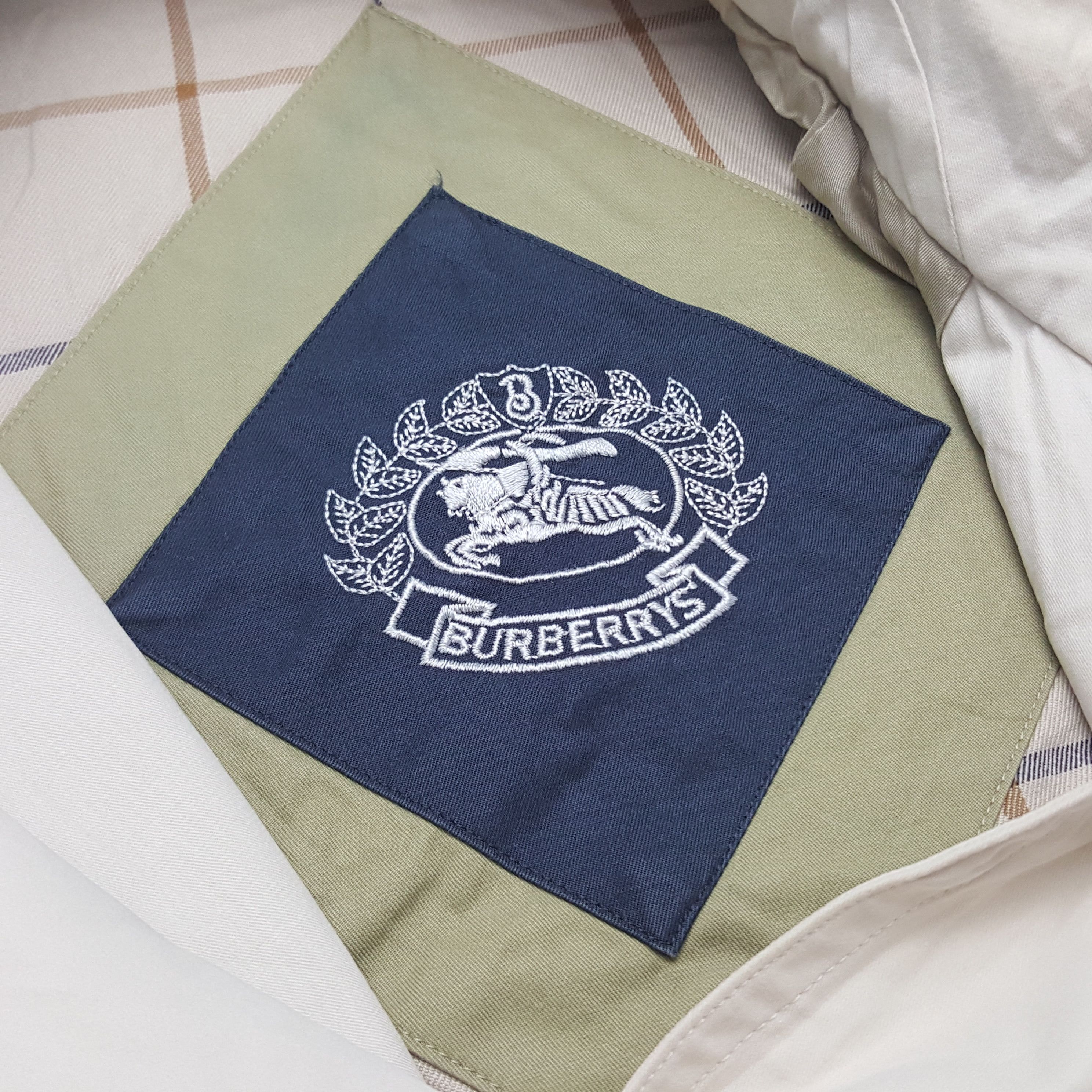 Burberry × Japanese Brand × Vintage Vintage Burberrys Custom Spell Out Logo Trench Cost Jacket Size L / US 10 / IT 46 - 5 Thumbnail
