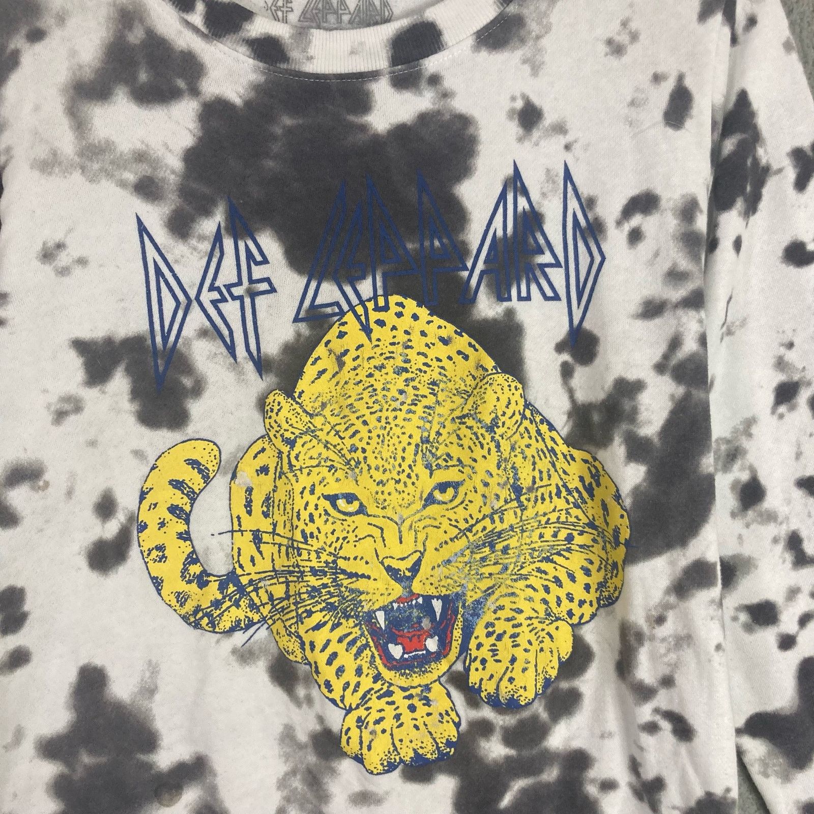 Def Leppard DEF LEPPARD Band Leopard Graphic Pullover Sweatshirt Medium Size M / US 6-8 / IT 42-44 - 4 Thumbnail