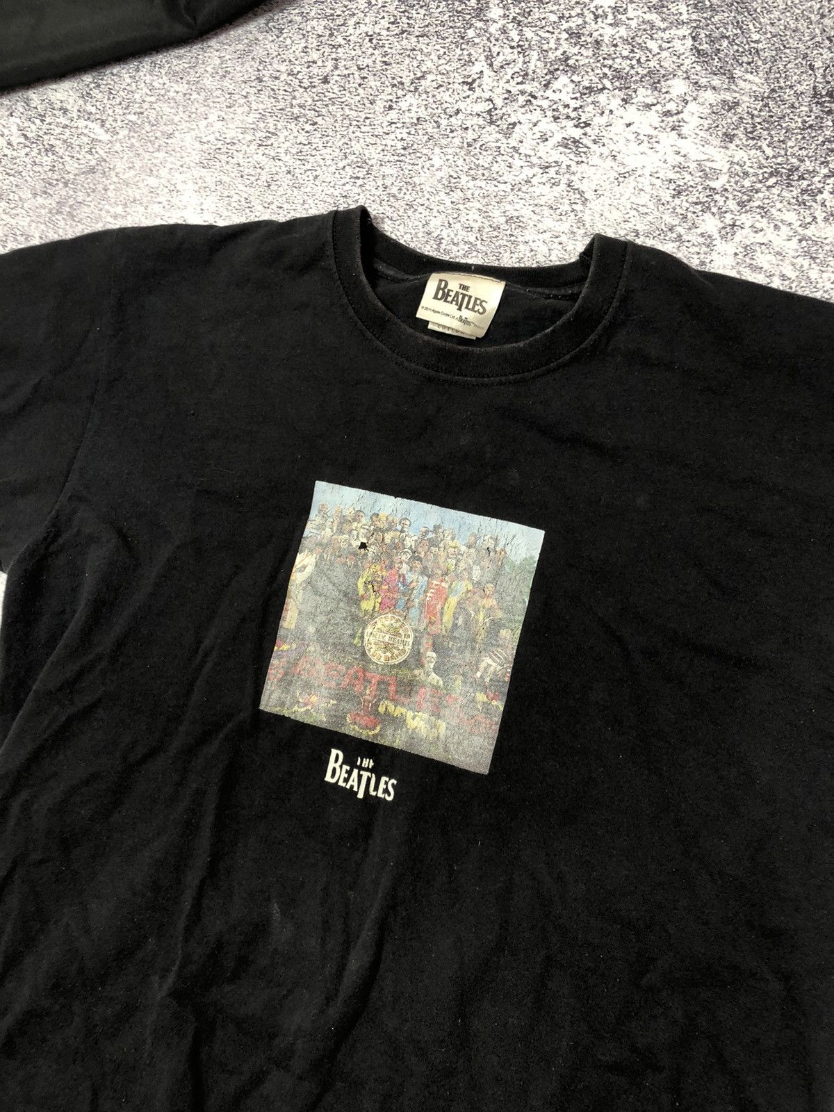 Band Tees VINTAGE MENS MERCH ROCK T-SHIRT THE BEATLES Y2k JAPAN USA Size US L / EU 52-54 / 3 - 4 Thumbnail