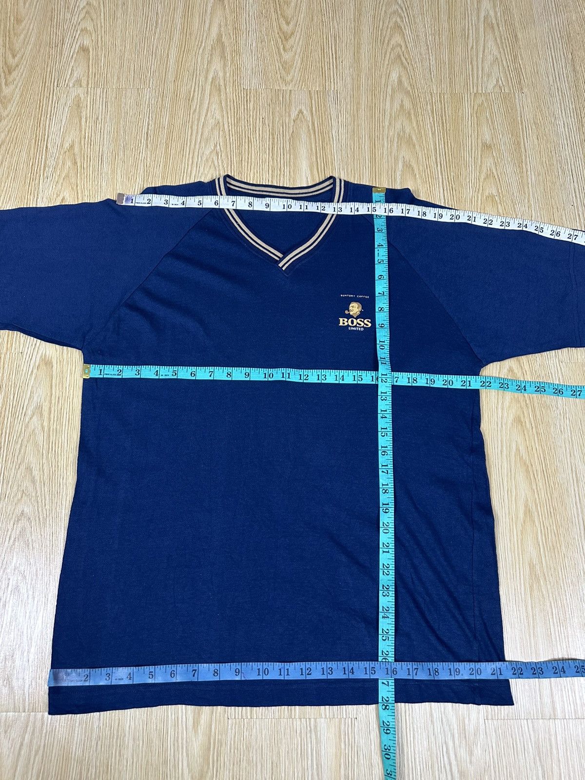 Vintage Vintage Suntory Coffee Boss Limited Vneck Shirt A397 Size US M / EU 48-50 / 2 - 4 Thumbnail