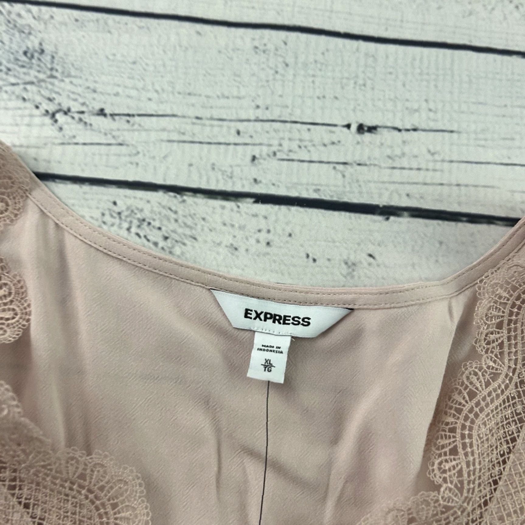 Express Express Long Sleeve Lace Accent Top Womens XL Blush Pink 49 Express Shirt Womens XL Pink Lace No N/A Size XL / US 12-14 / IT 48-50 - 2 Thumbnail