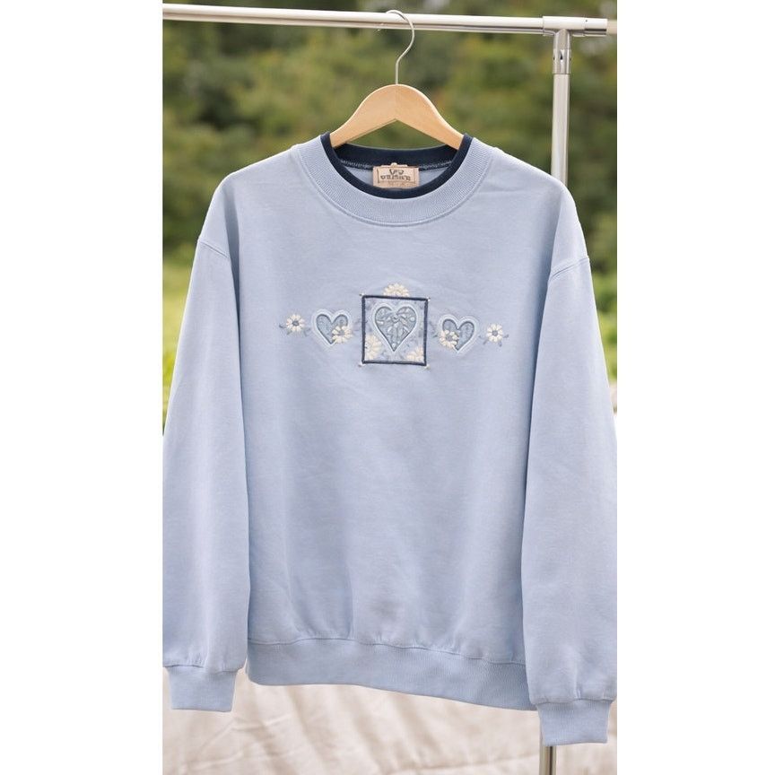 Other Vintage Top Stitch Embroidered Heart Sweatshirt Blue PetiteL Size L / US 10 / IT 46 - 1 Thumbnail