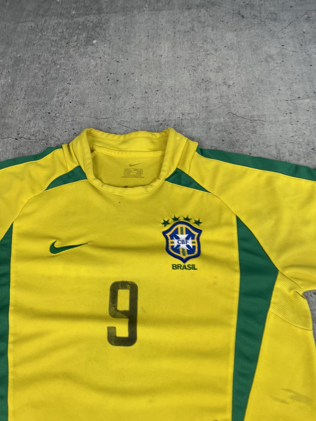 Nike Nike Rare Brazil Ronaldo 9 2002 vintage jersey size L Size US L / EU 52-54 / 3 - 6 Thumbnail