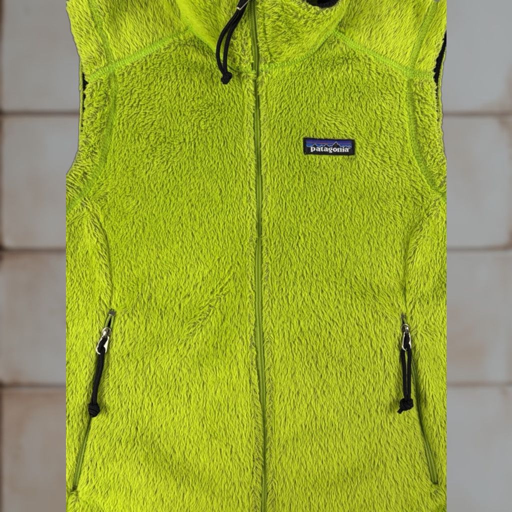 Patagonia VINTAGE Patagonia Regulator Fleece Vest Women’s Medium Green Full Zip USA Vest Women’s Medium Green Full Zip USA Size M / US 6-8 / IT 42-44 - 1 Thumbnail