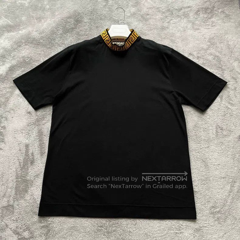 Versace Versace Co-branded back pattern short sleeves Size US M / EU 48-50 / 2 - 1 Thumbnail