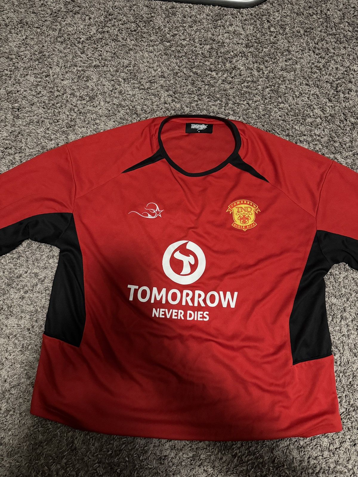 Other Tomorrow Never Dies Jersey Red Size US M / EU 48-50 / 2 - 2 Thumbnail