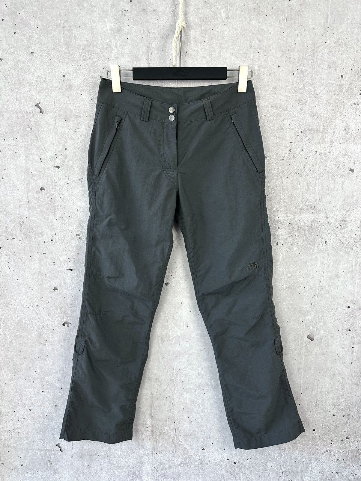 The North Face × Vintage Vintage The North Face Grey Outdoor Nylon Women’s Pants Size 28" / US 6 / IT 42 - 1 Thumbnail