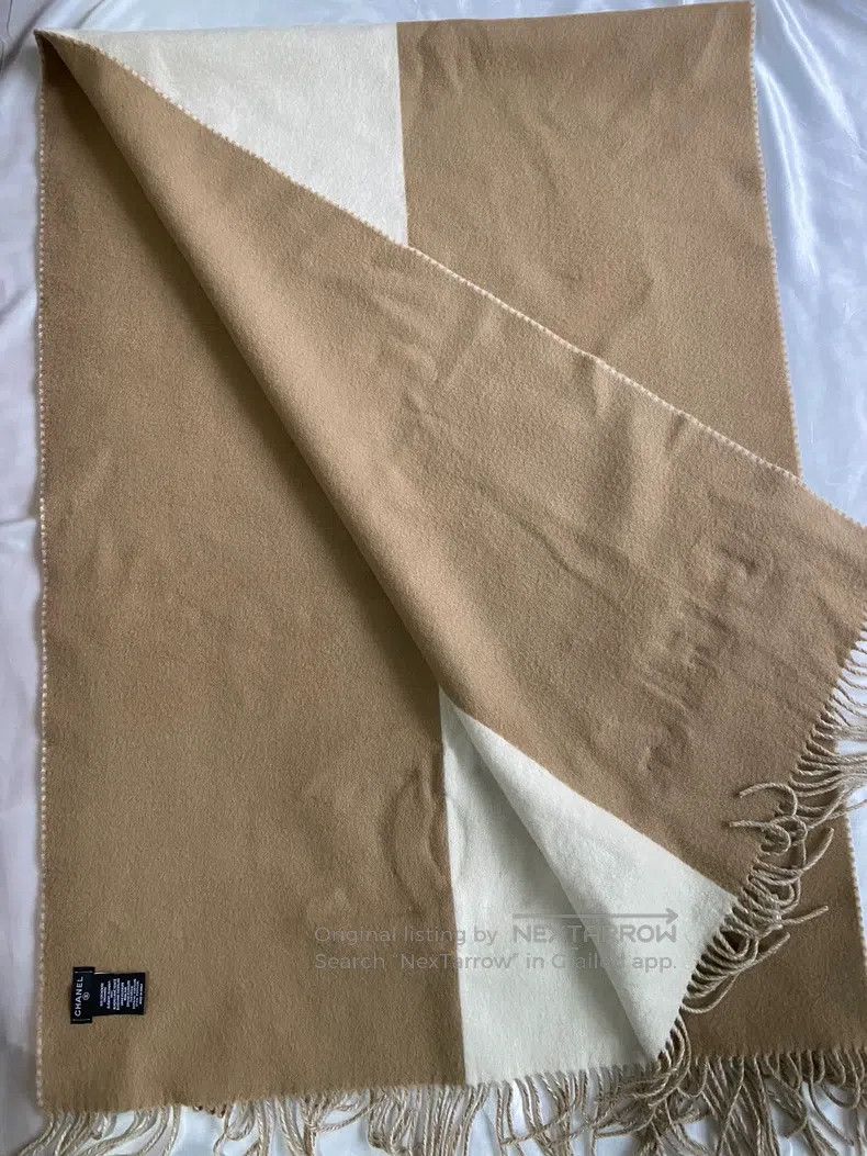 Chanel Chanel 23N large cashmere colour block scarf Size ONE SIZE - 3 Thumbnail