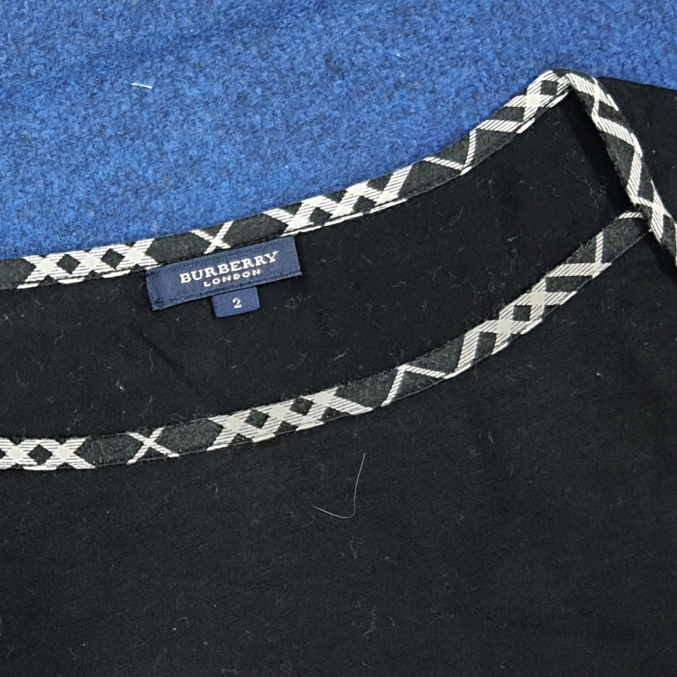 Burberry Burberry Black Boat Neck Top 3/4 Sleeve Custom Logo C276N46 Size S / US 4 / IT 40 - 6 Thumbnail