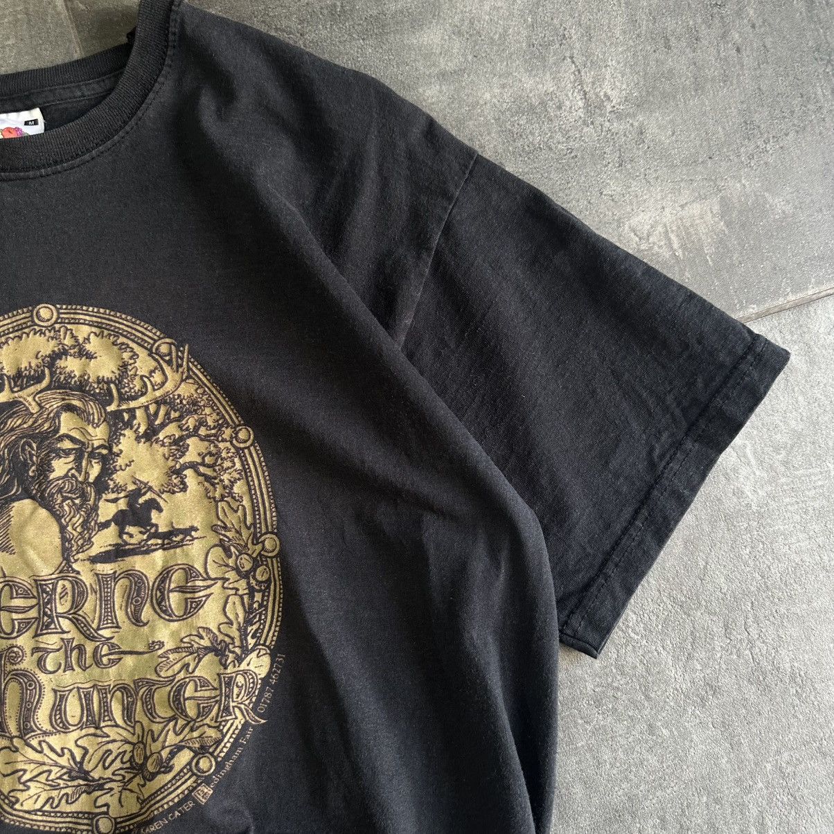 Band Tees × Vintage Vintage Adult ”Herne the Hunter” tee band joke movie Y2K 00s Size US M / EU 48-50 / 2 - 3 Thumbnail