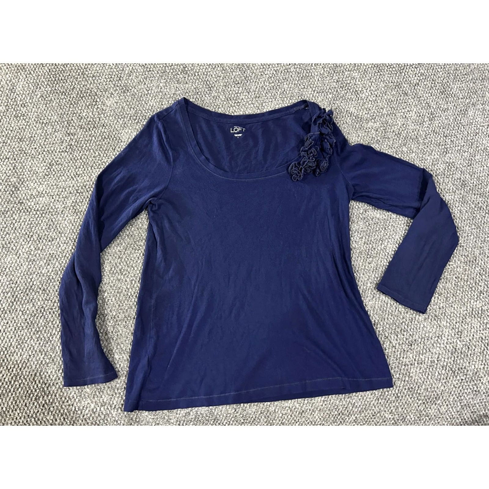 Loft Loft Ann Taylor Shirt Womens L Blue Long Sleeve Ruffle Shoulder Top Size L / US 10 / IT 46 - 2 Thumbnail
