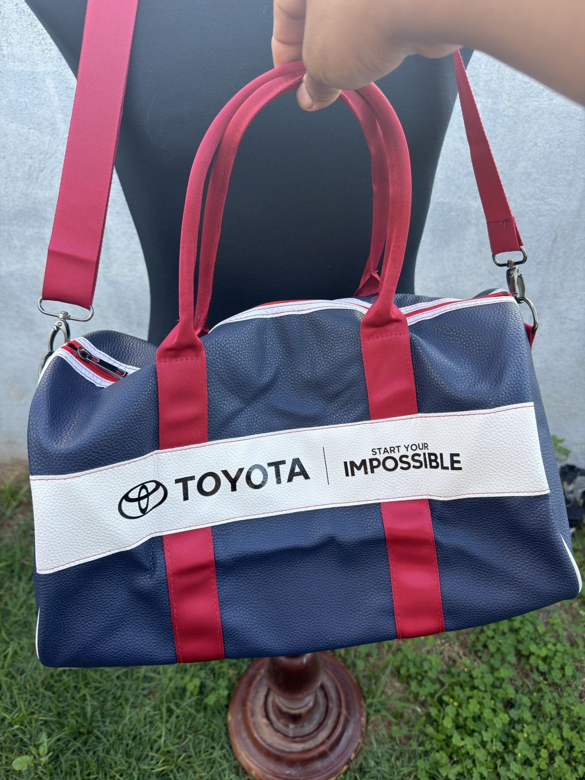 Other Limited Toyota Servco Hawaii Celebrating 100 Year Duffle NWT Size ONE SIZE - 4 Thumbnail