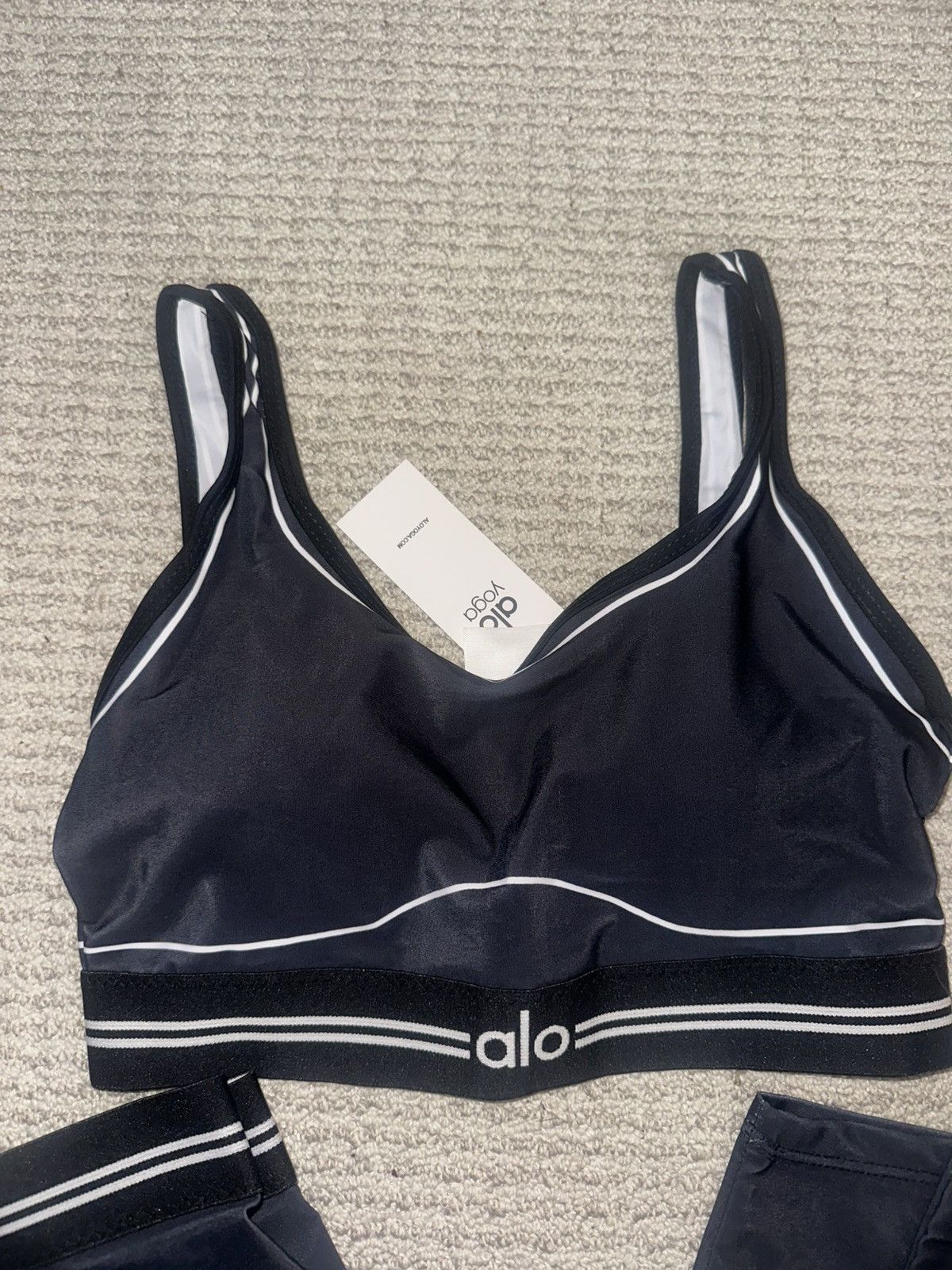 Alo Yoga Black Alo yoga set Size M / US 6-8 / IT 42-44 - 2 Thumbnail