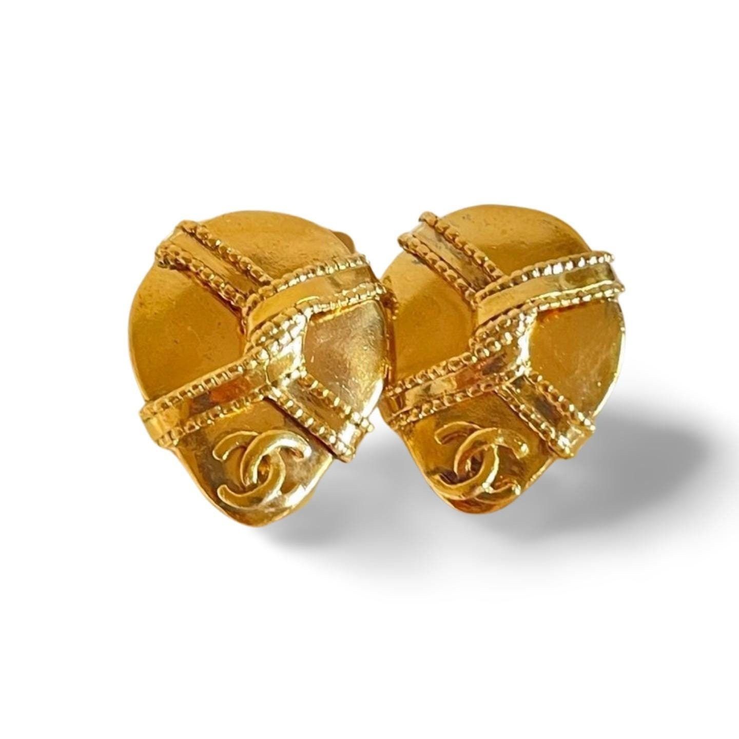 Chanel Vintage Chanel teardrop earrings with twisted ribbon CC mark Size ONE SIZE - 1 Thumbnail