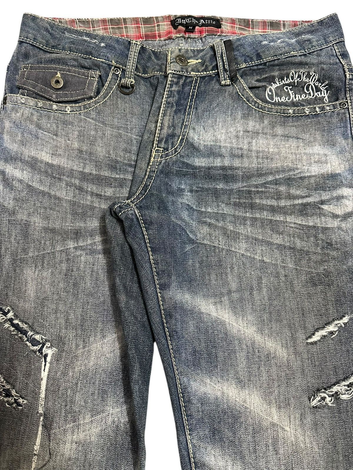 In The Attic Vintage Japan In The Attic Blue Wash Distressed Jeans Size US 32 / EU 48 - 4 Thumbnail