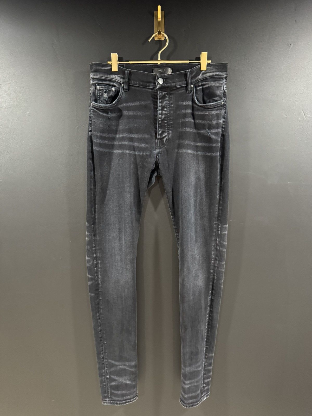 Amiri Amiri Faded Black Distressed Stacked Denim Jeans 34x32 Size US 34 / EU 50 - 2 Thumbnail