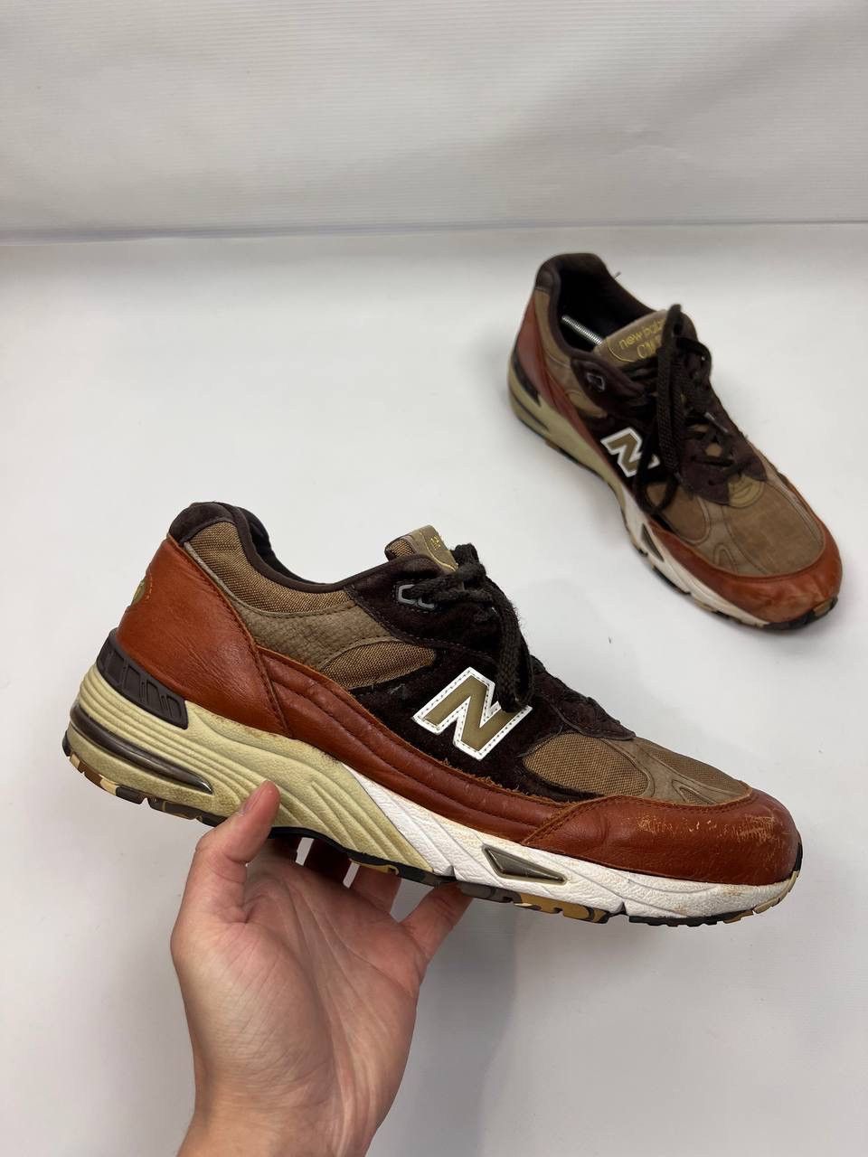 New Balance New Balance 991 Made in England vintage sneakers size 45 Size US 11 / EU 44 - 4 Thumbnail