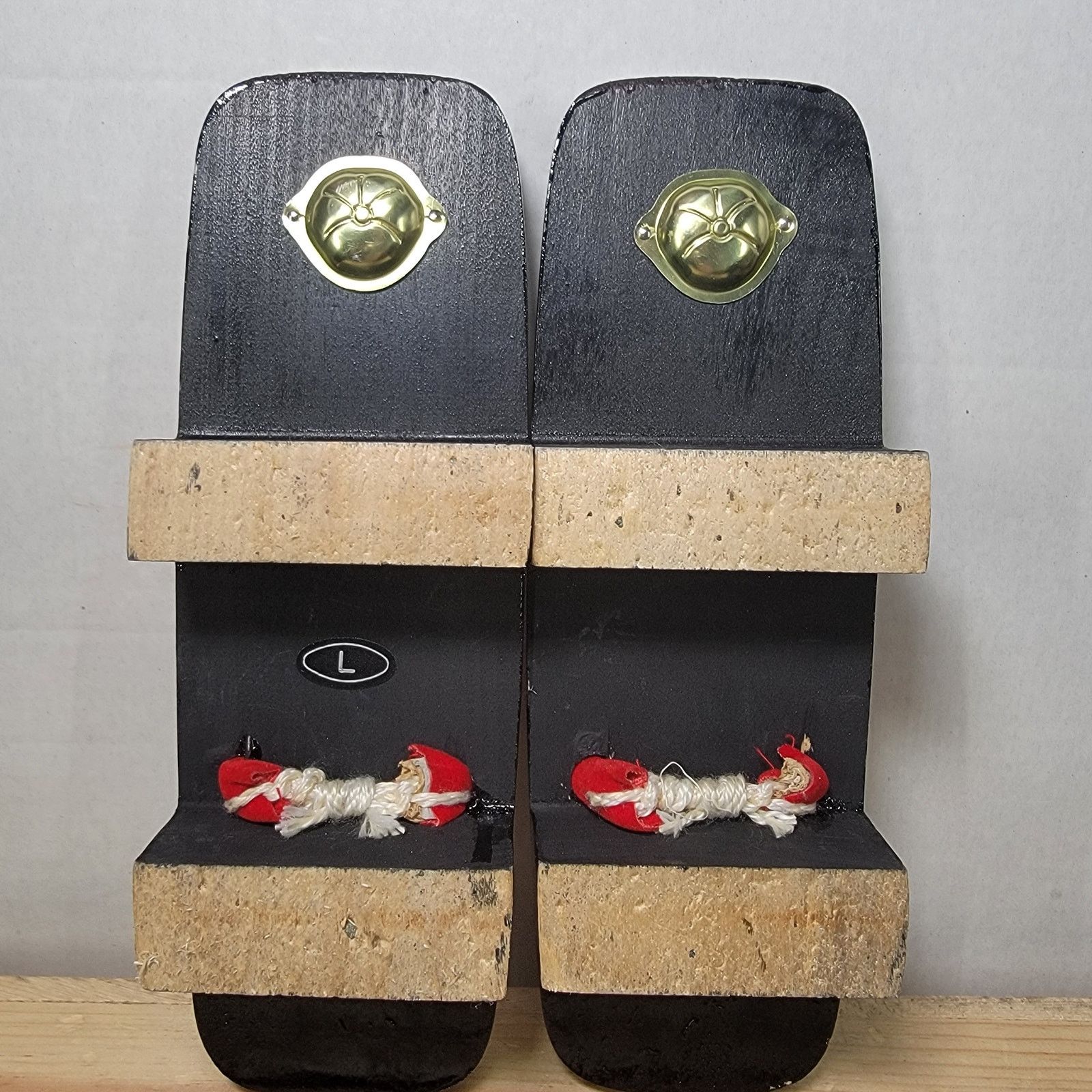 Other Japanese Wooden Clogs - Japanese Medium (Women's 8 Narrow) Size US 8 / IT 38 - 2 Thumbnail