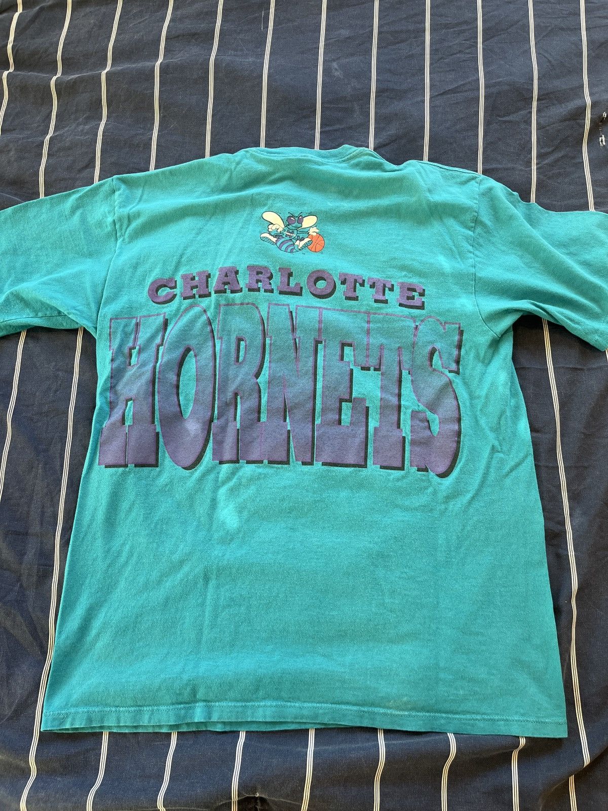 Starter Vintage Starter Charlotte Hornets Shirt Size US L / EU 52-54 / 3 - 7 Thumbnail