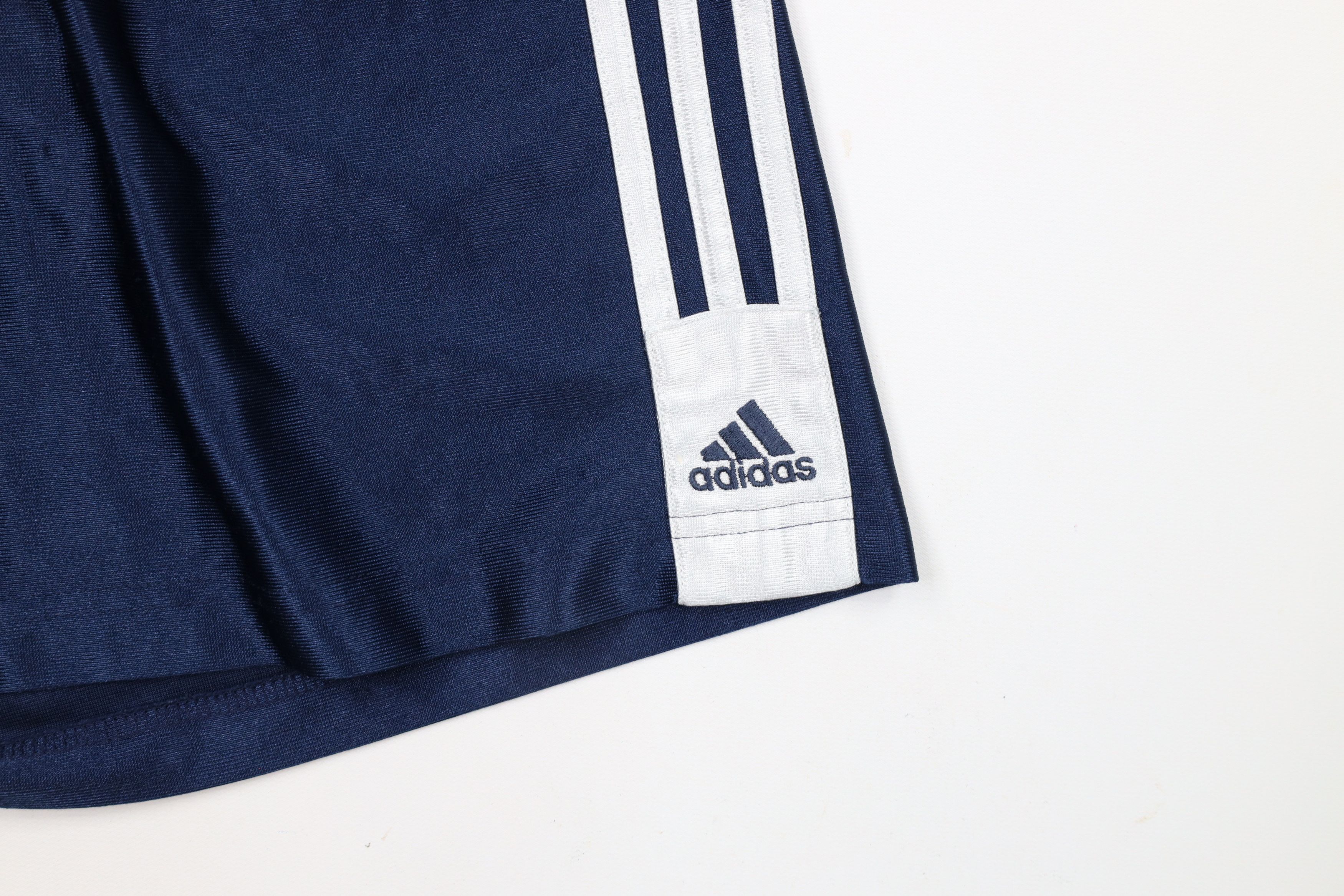 Adidas × Vintage Vintage Adidas Striped Gym Basketball Shorts Blue Polyester Size US 32 / EU 48 - 5 Thumbnail