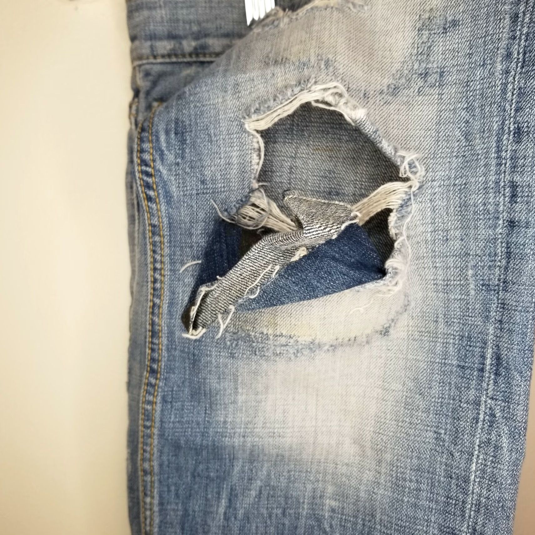 American Eagle Outfitters American Eagle Jeans Mens Slim Straight 29x30 Blue Distressed Ripped Regular Inseam 30 Size US 29 - 7 Thumbnail