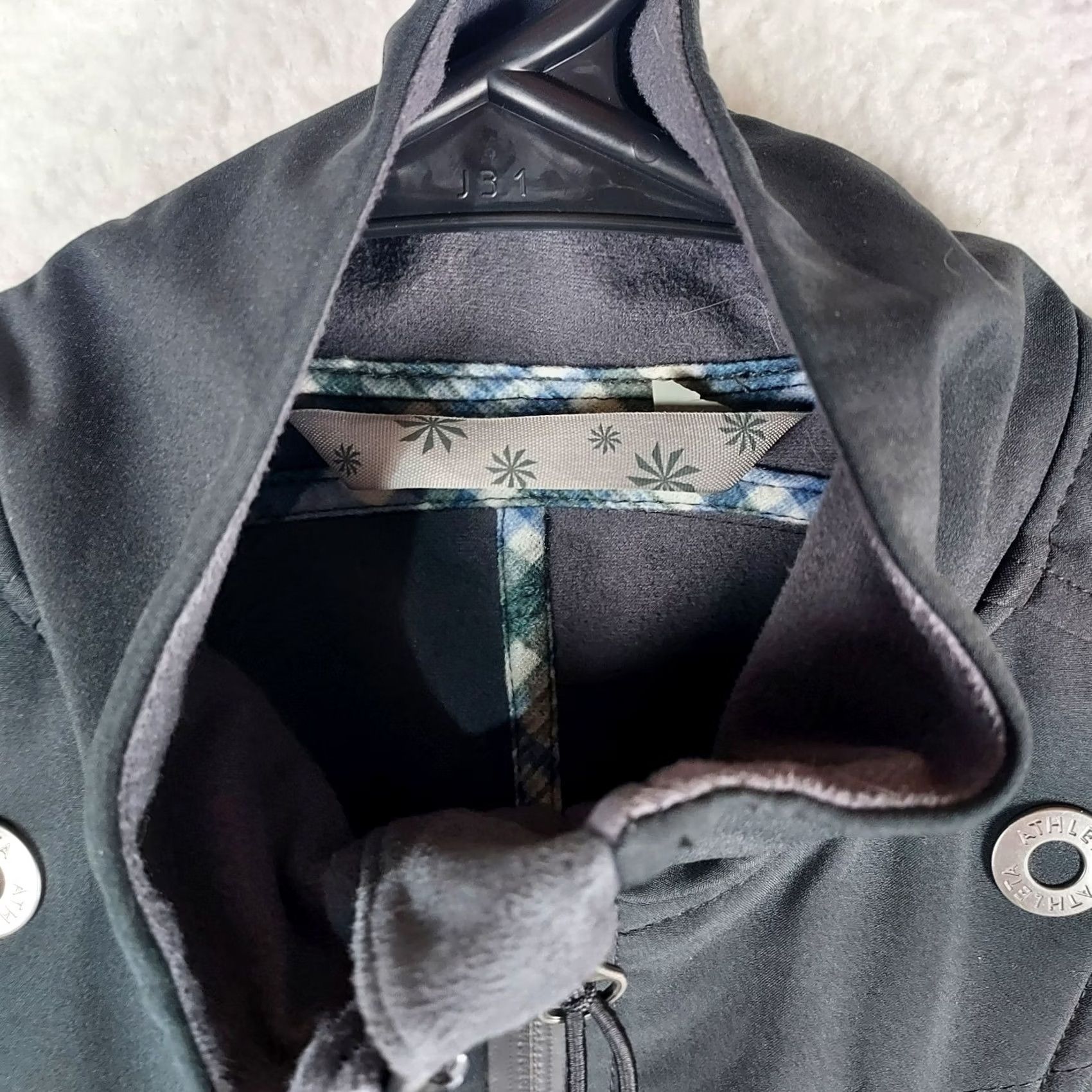 Athleta VINTAGE? No. Athleta Jacket Women XS Black Softshell Full Zip Lined Fleece Athleisure 2XS Size XXS / US 00 / IT 34 - 7 Thumbnail