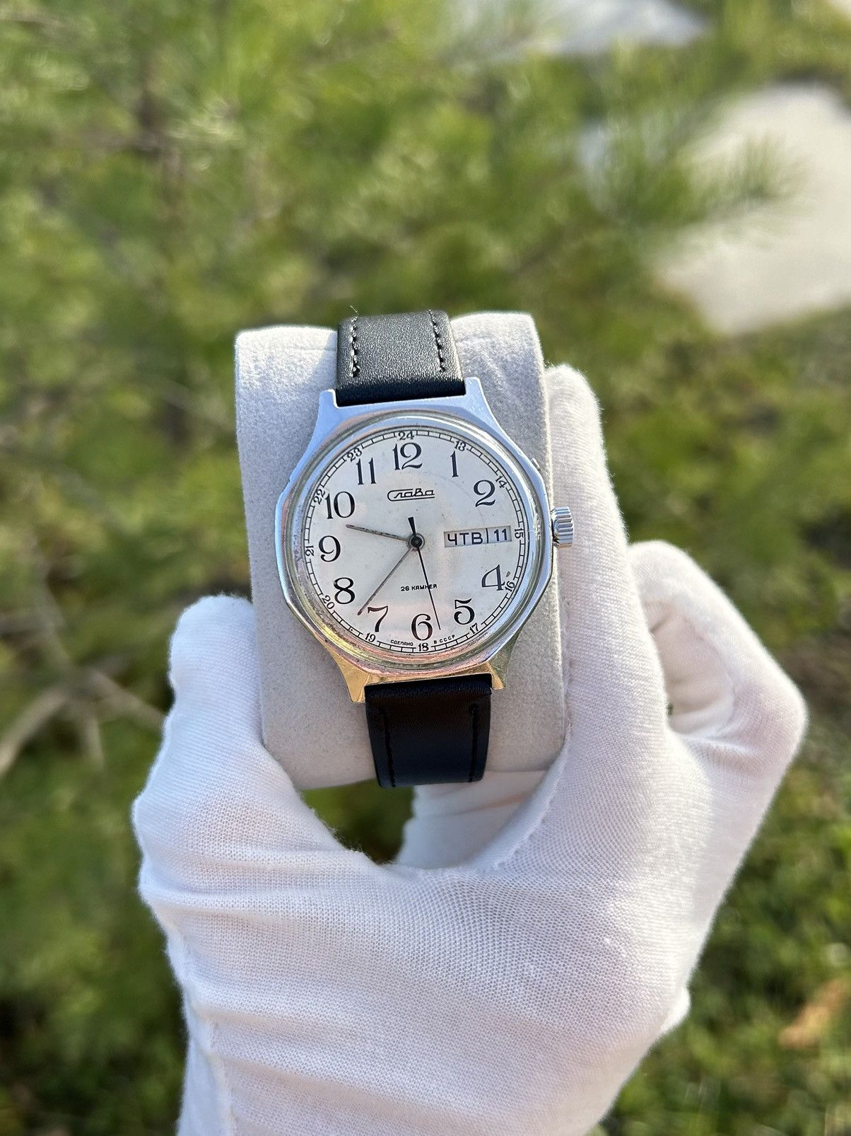 Vintage Vintage Watch Slava Mechanical Made in USSR Authentic 1980s Size ONE SIZE - 12 Thumbnail