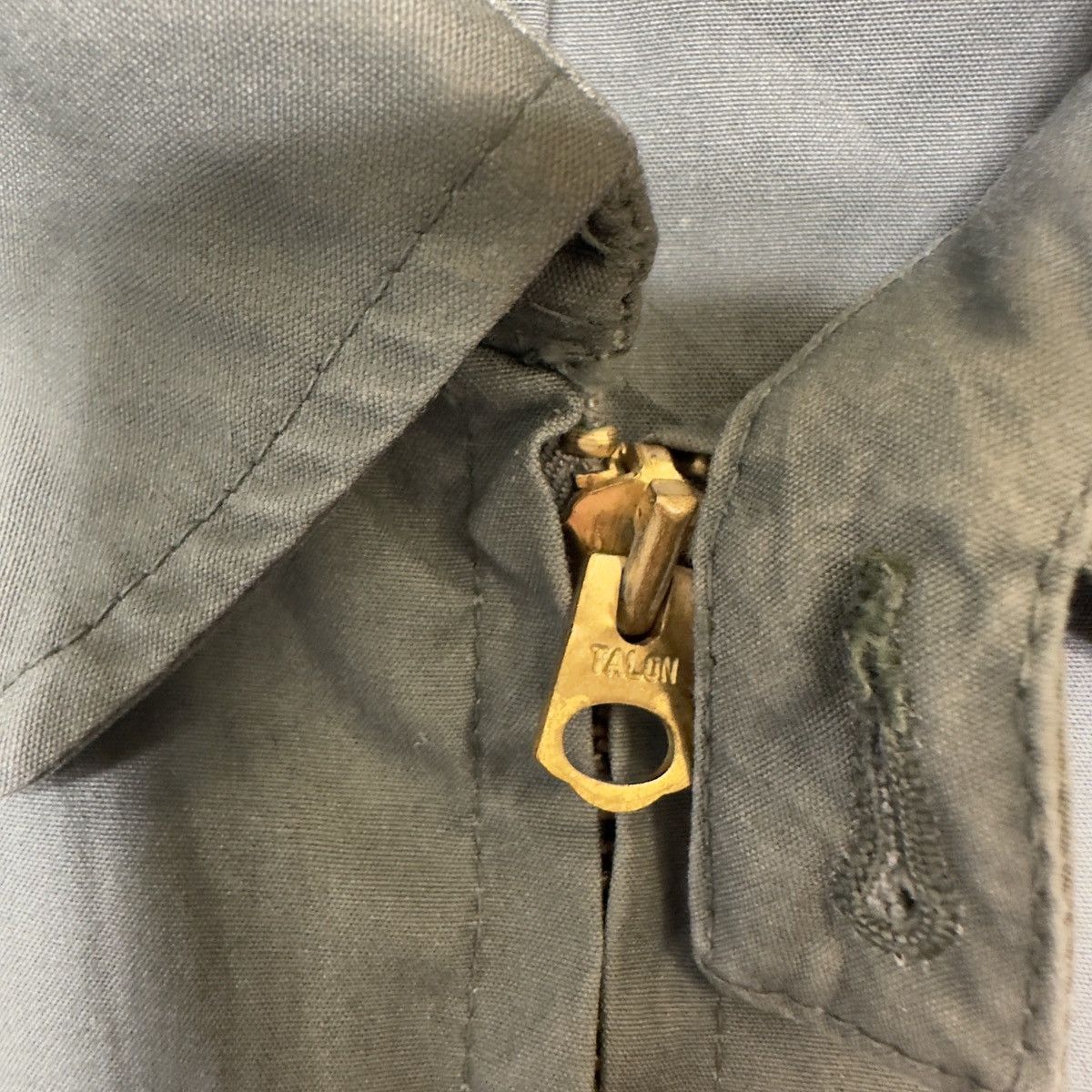 Vintage Vintage military water repellent jacket Size US L / EU 52-54 / 3 - 4 Thumbnail