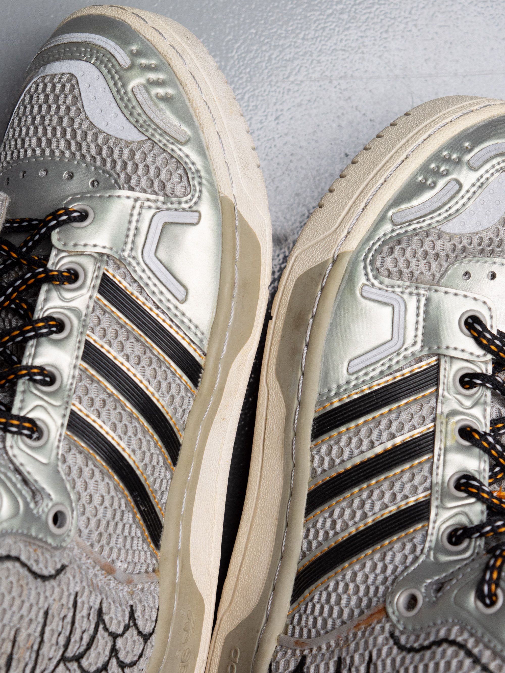 Adidas × Jeremy Scott adidas X Jeremy Scott AW12 JS Wings "Mesh" Metallic Silver Size US 5 / EU 37 - 13 Thumbnail