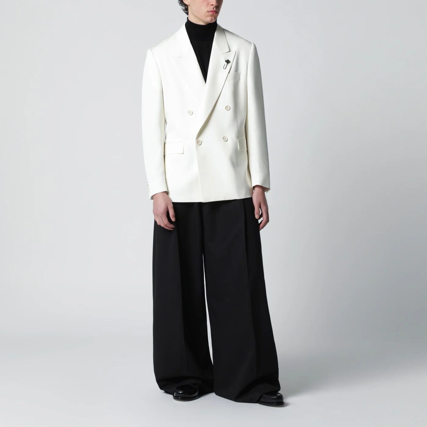 Lardini o1d2blof0526 Viscose Double-breasted Suits in White Size US S / EU 44-46 / 1 - 2 Thumbnail