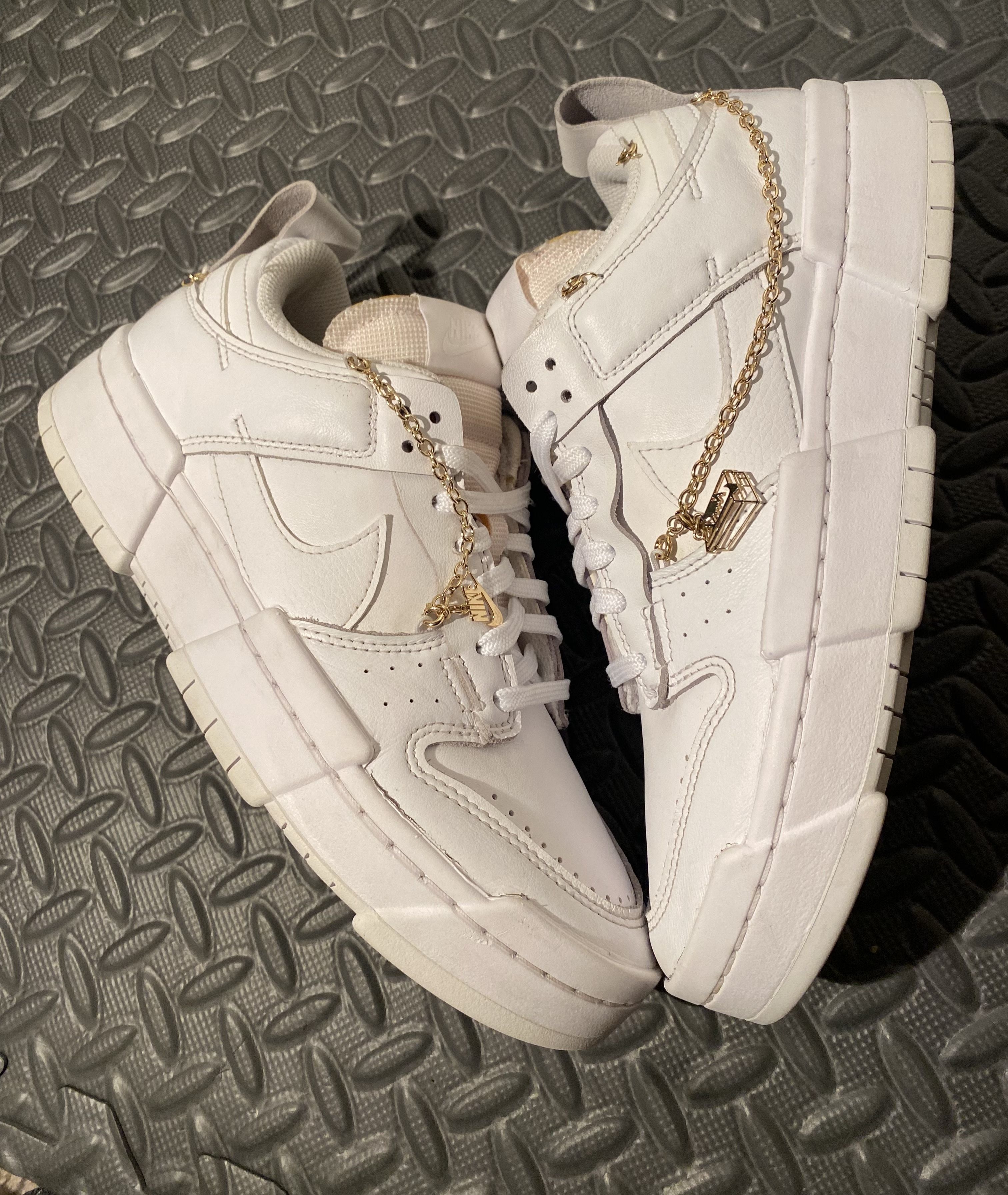 Lucky Charms Nike Air Force Mit Kette Nike Air Force 07 LX Wei