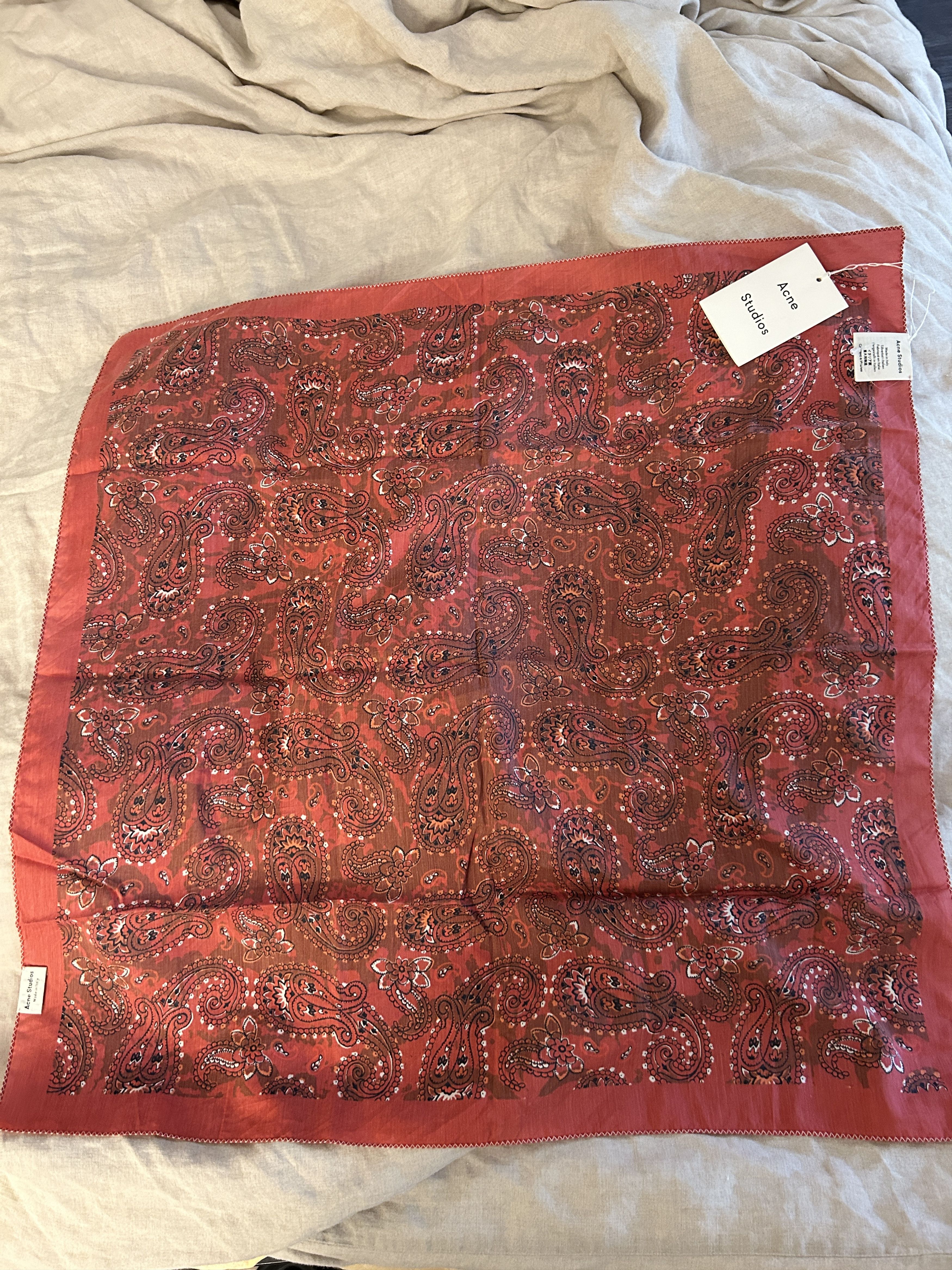 Acne Studios Acne Studios Bandana floral Scarves silk RED Size ONE SIZE - 4 Thumbnail