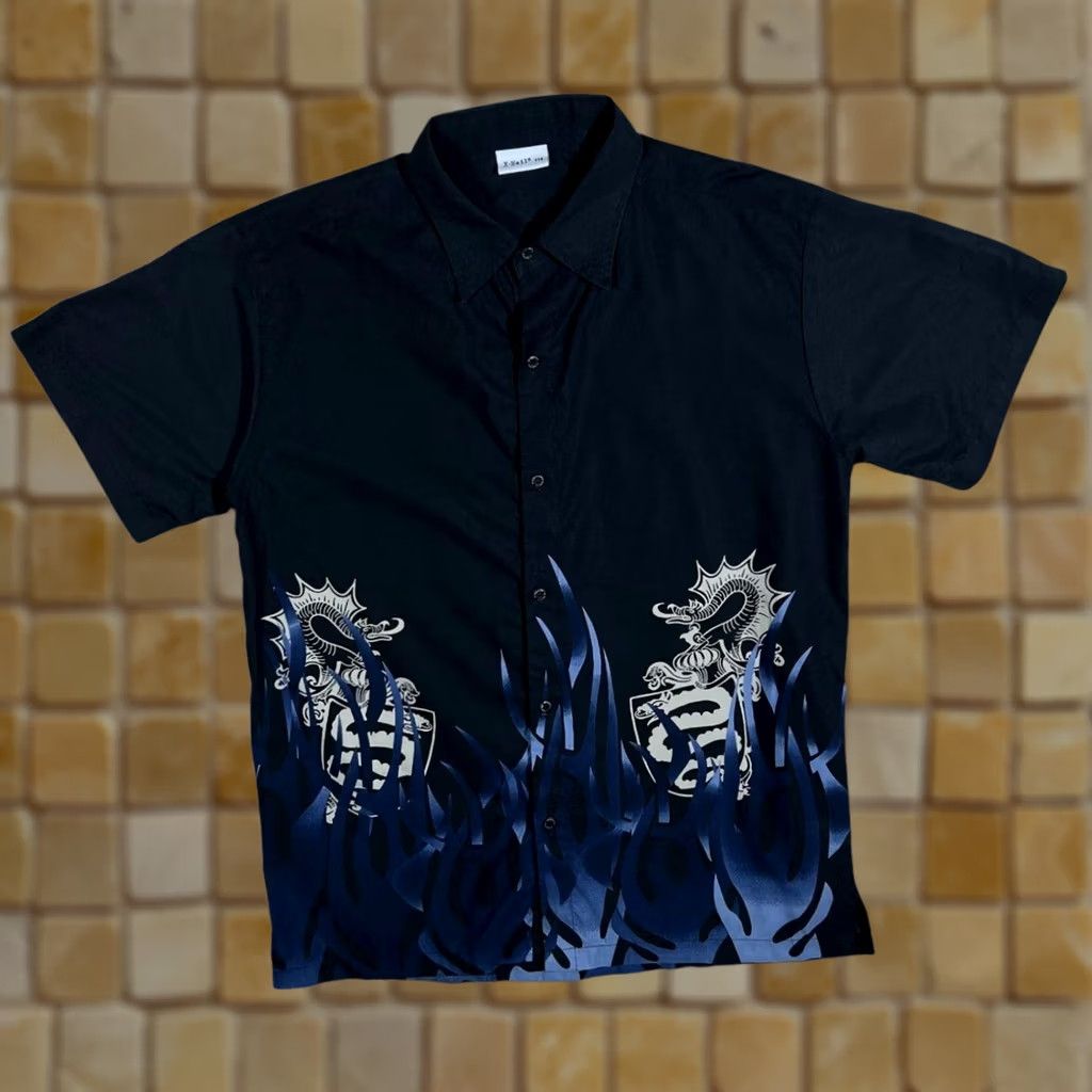 Vintage X-Mail Gothic Y2K Flaming Dragon Graphic Short Sleeve Shirt M Black 00s Vintage Mens Size US M / EU 48-50 / 2 - 1 Thumbnail
