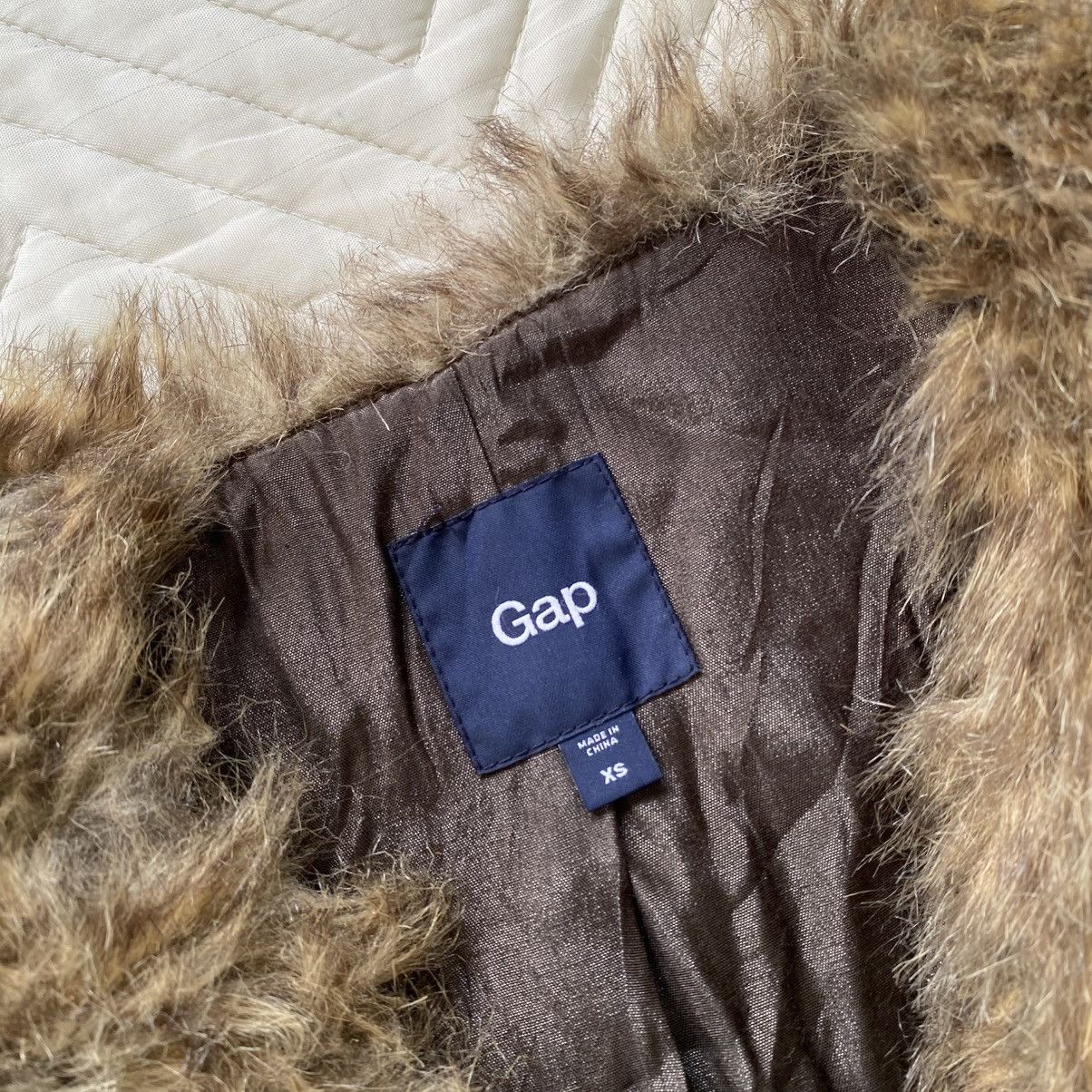 Gap Gap Faux Fur Vest ( Youth/Women ) Size XS / US 0-2 / IT 36-38 - 3 Thumbnail