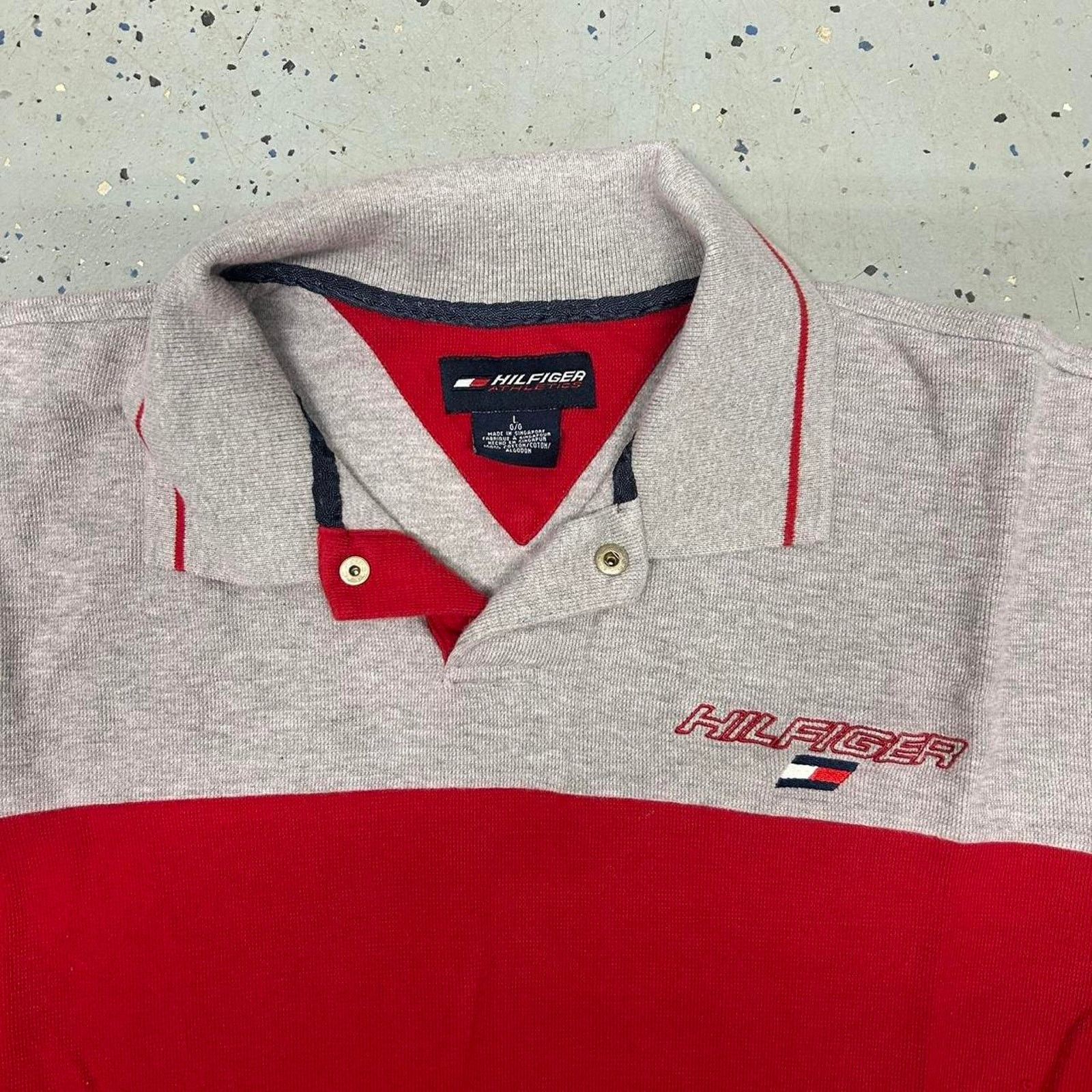 Tommy Hilfiger VTG/Y2K Red and grey Tommy Hilfiger polo shirt Size US L / EU 52-54 / 3 - 2 Thumbnail